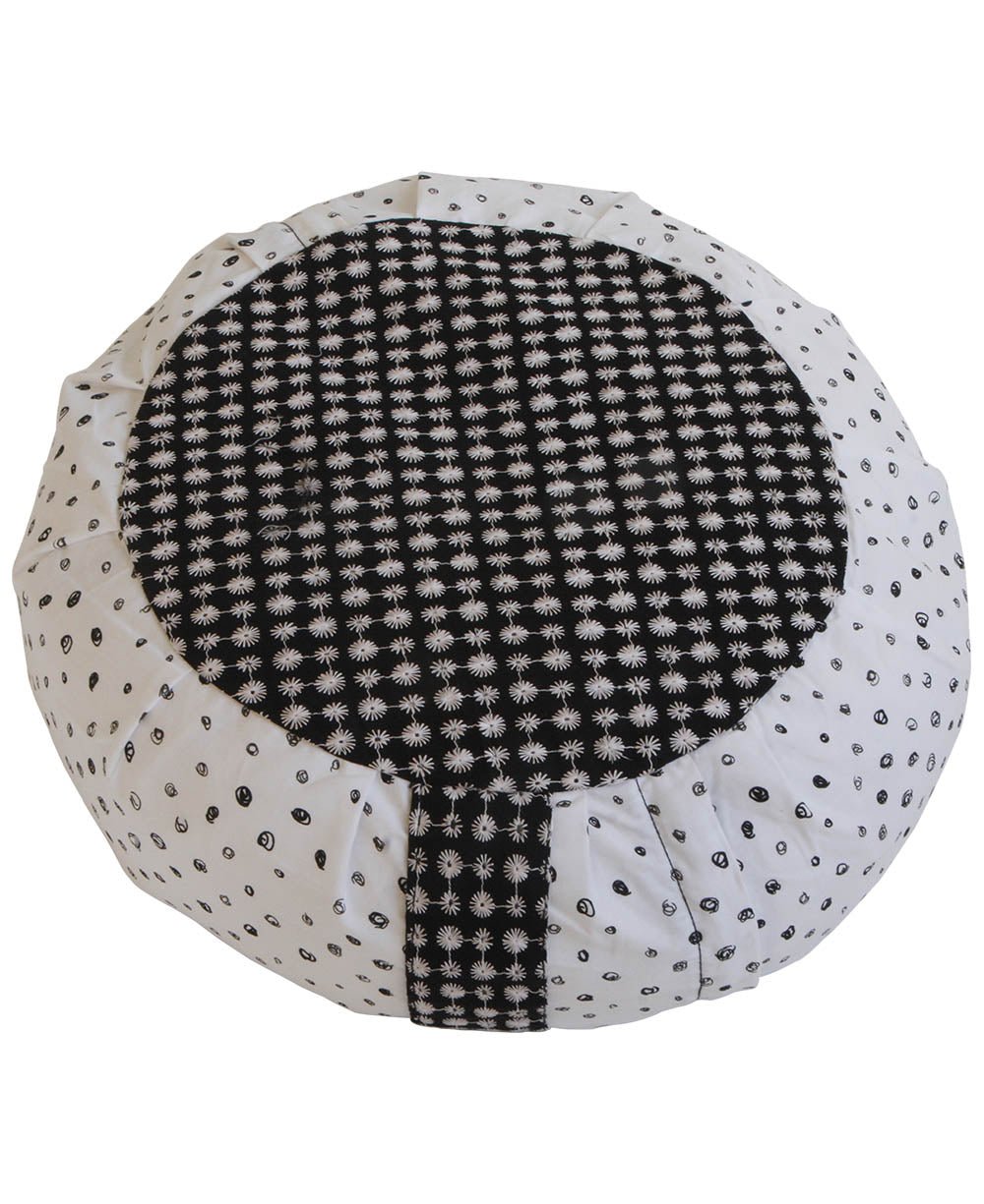 Black and White Mixed Pattern Zafu Cushion、mySite、topwebapps