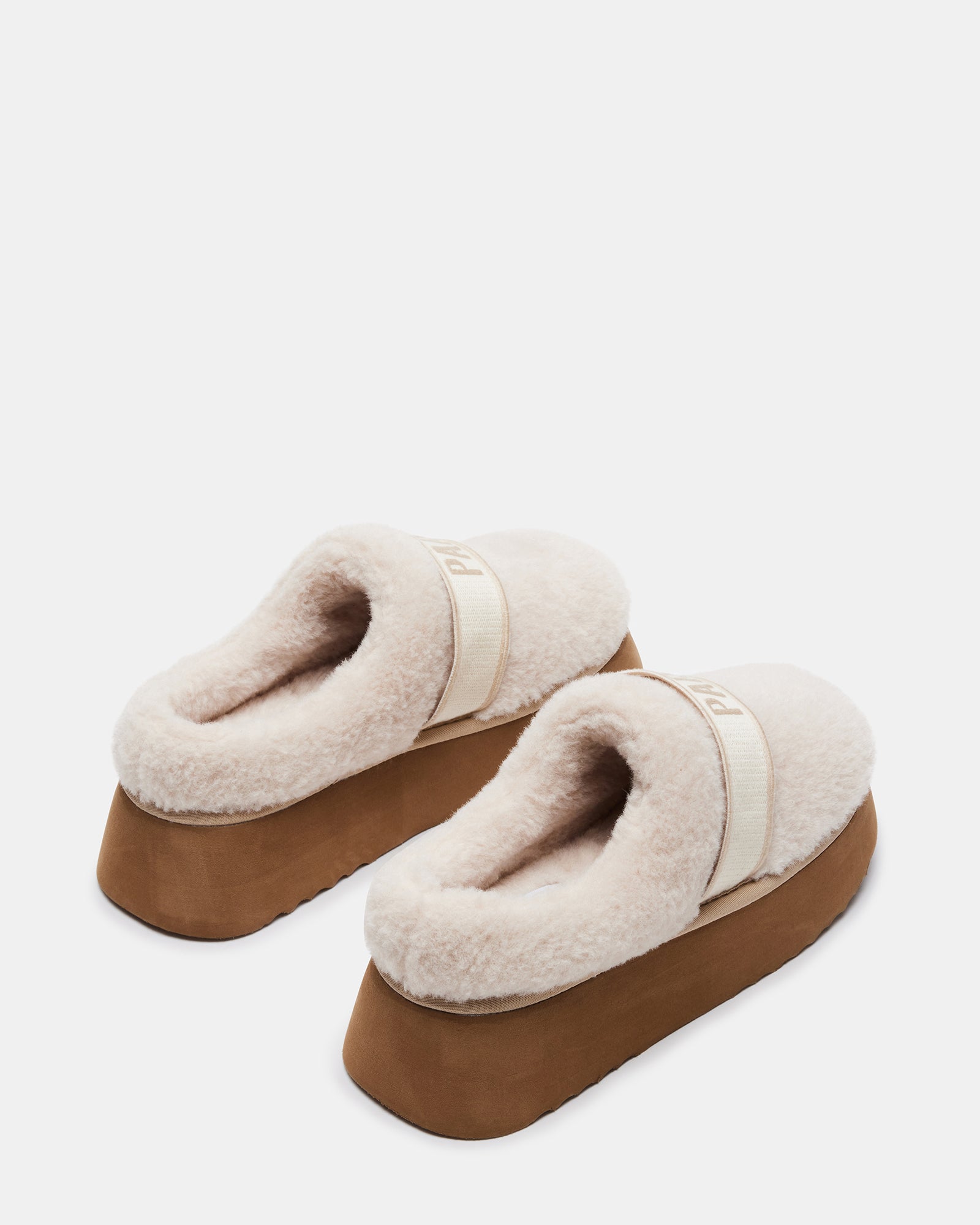 CAMMI WHITE、mySite、gtrtttuynbv