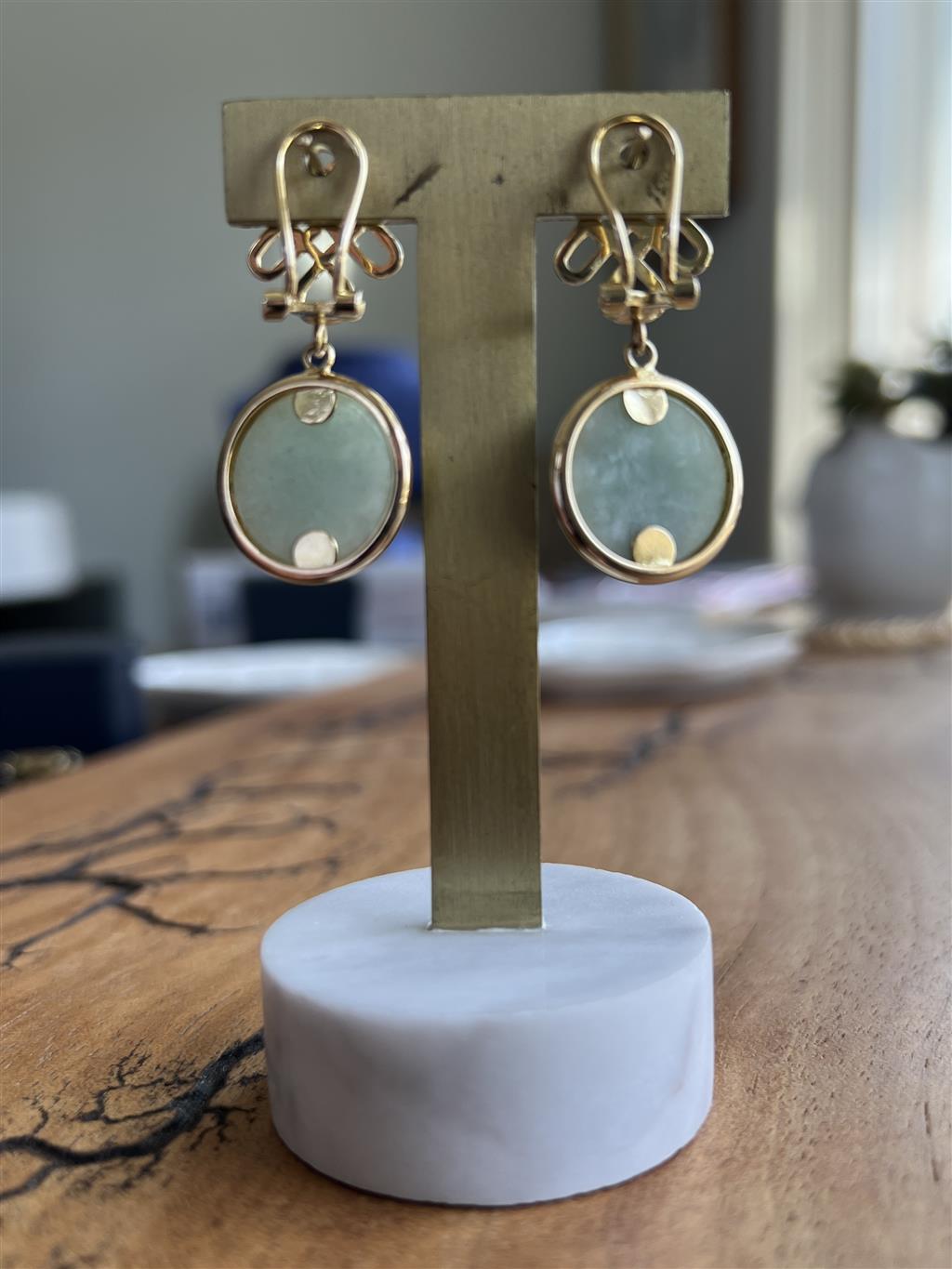 Estate 14K Yellow Gold Cabachon Jade Drop Earrings、mySite、botmansion