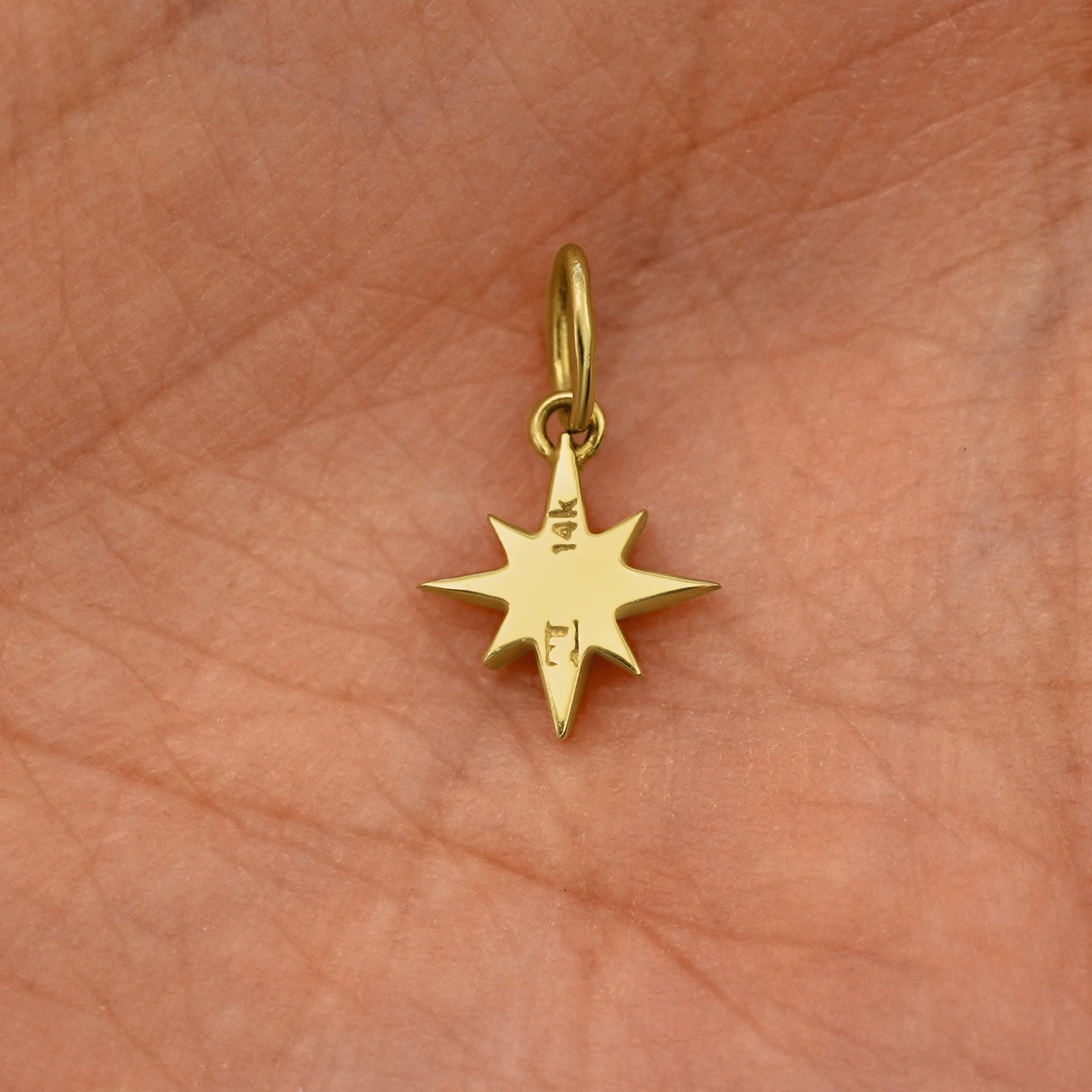 Starburst Charm、mySite、hinf8tx79