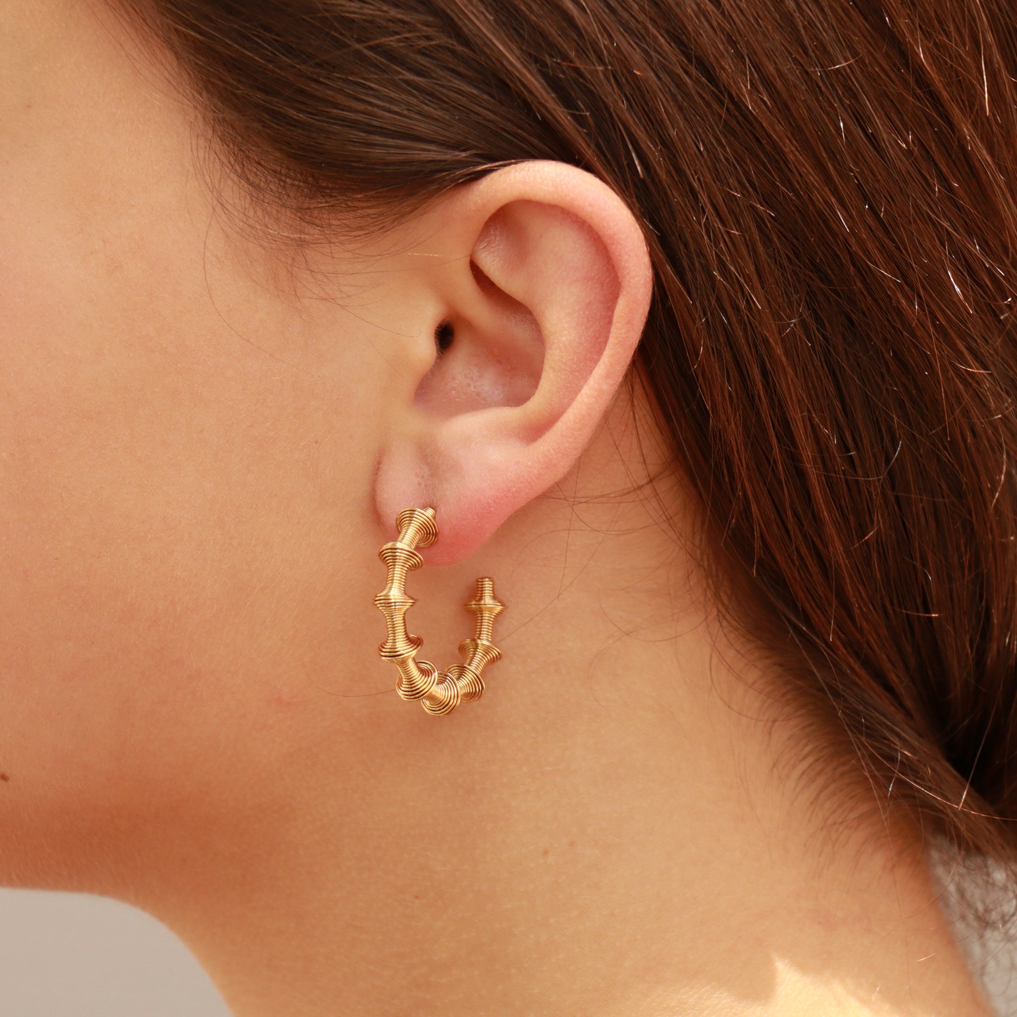 18K Gold PVD Stainless Steel Wired Statement Hoop Earrings / ERJ0019、mySite、dreamappss