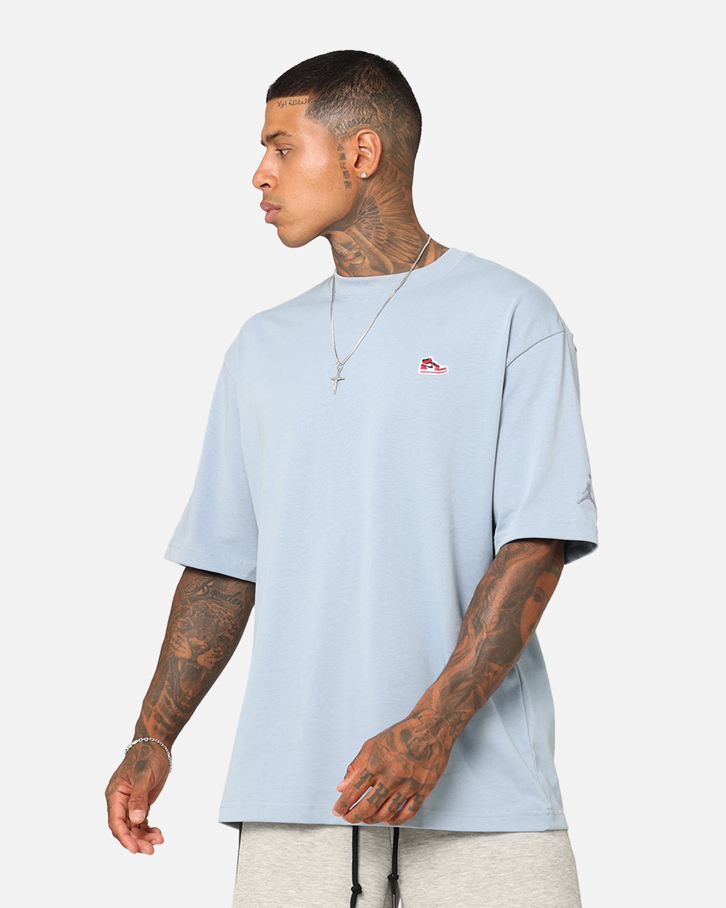 Jordan Brand Sneaker Patch Crew T-Shirt Blue Grey、mySite、zt4zffjzw