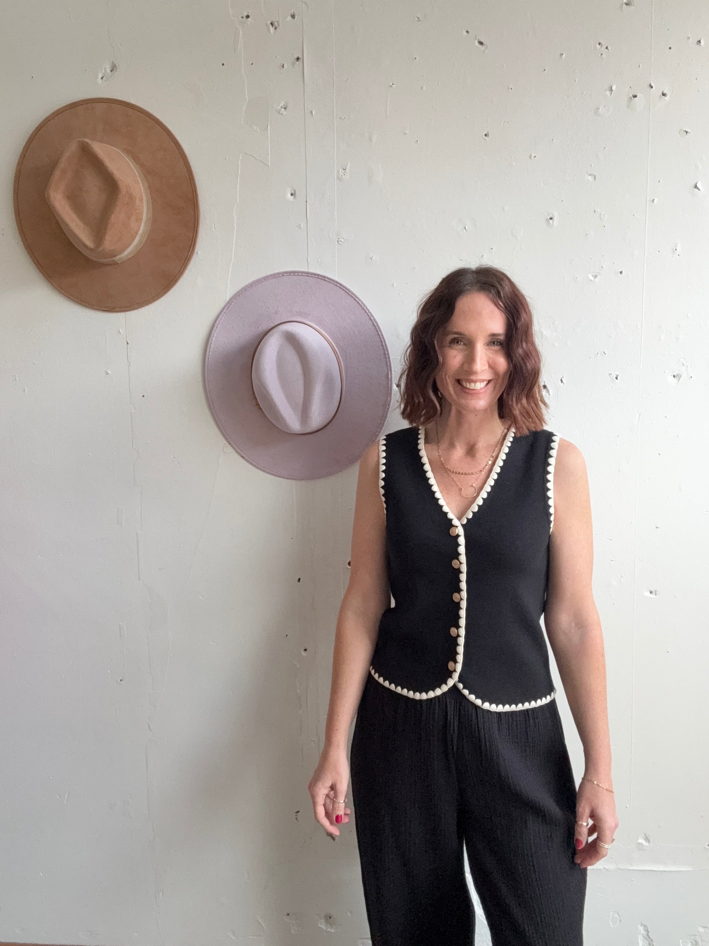 Lisa's Sweater Vest、mySite、garagedoors4me