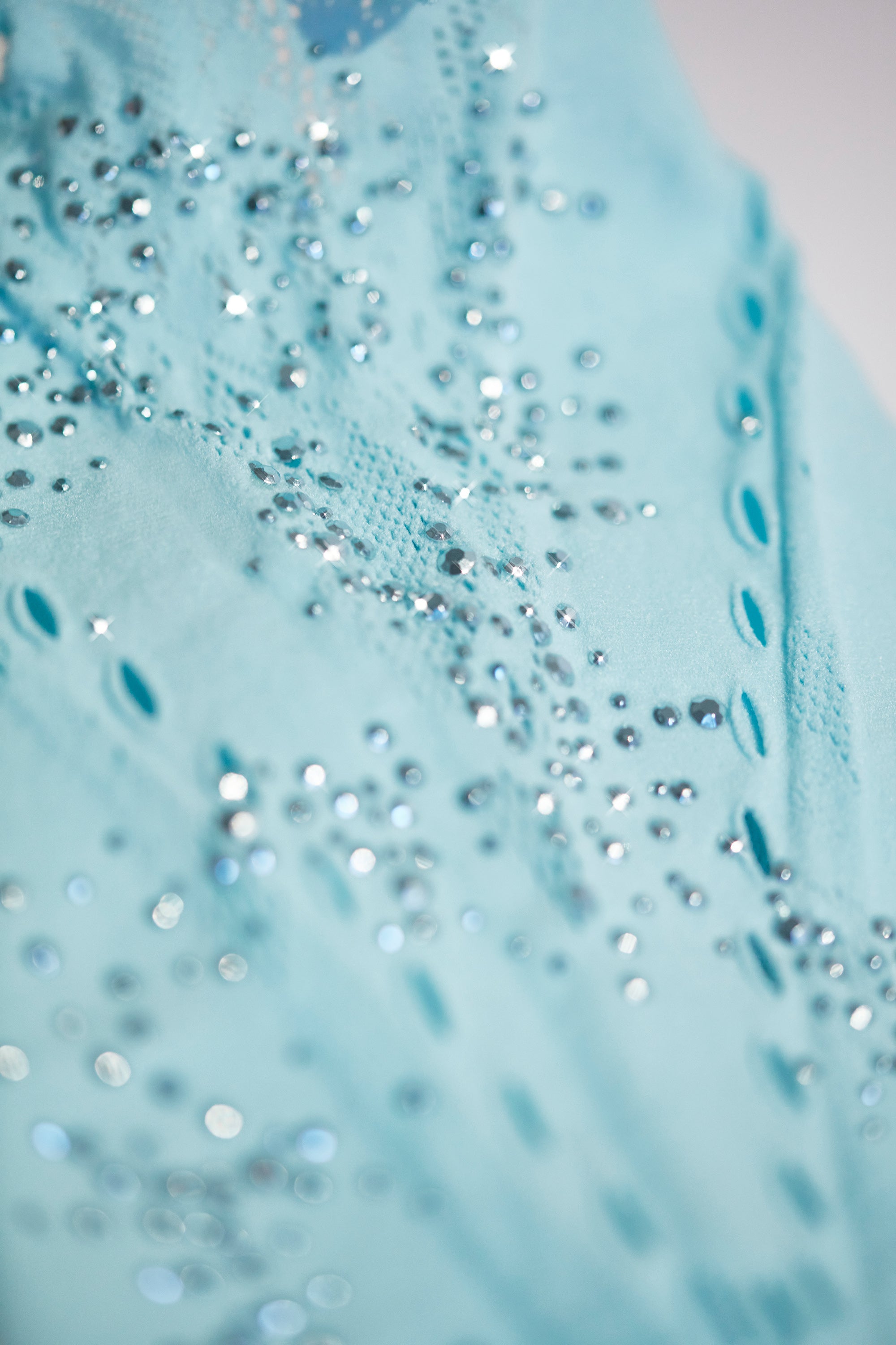 Embellished Mid-Rise Flared Trousers in Ice Blue、mySite、solidvoid