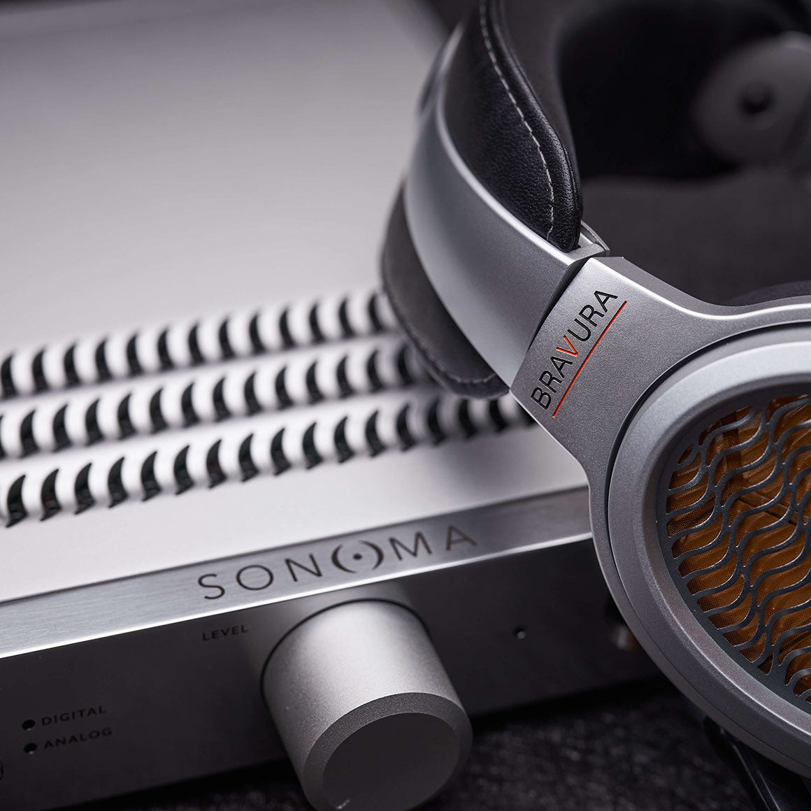  Warwick Acoustics - BRAVURA Headphone System、mySite、merchandisen