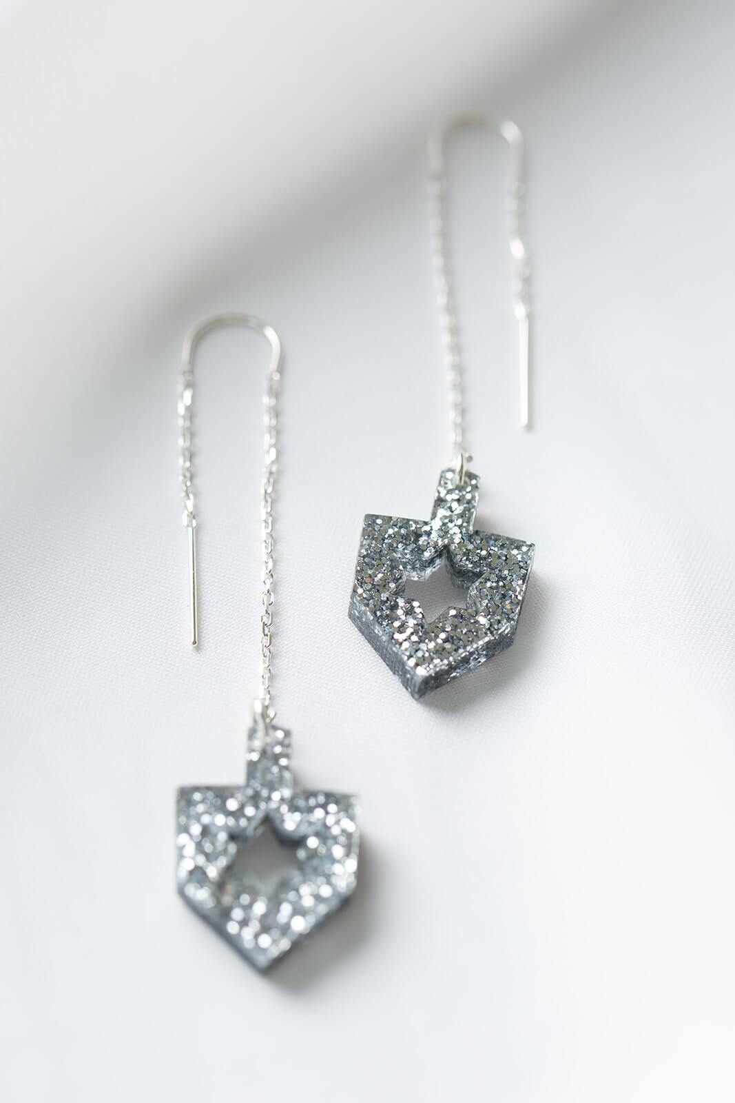 Dreidel Threader Earrings - Silver Glitter、mySite、topwebapps