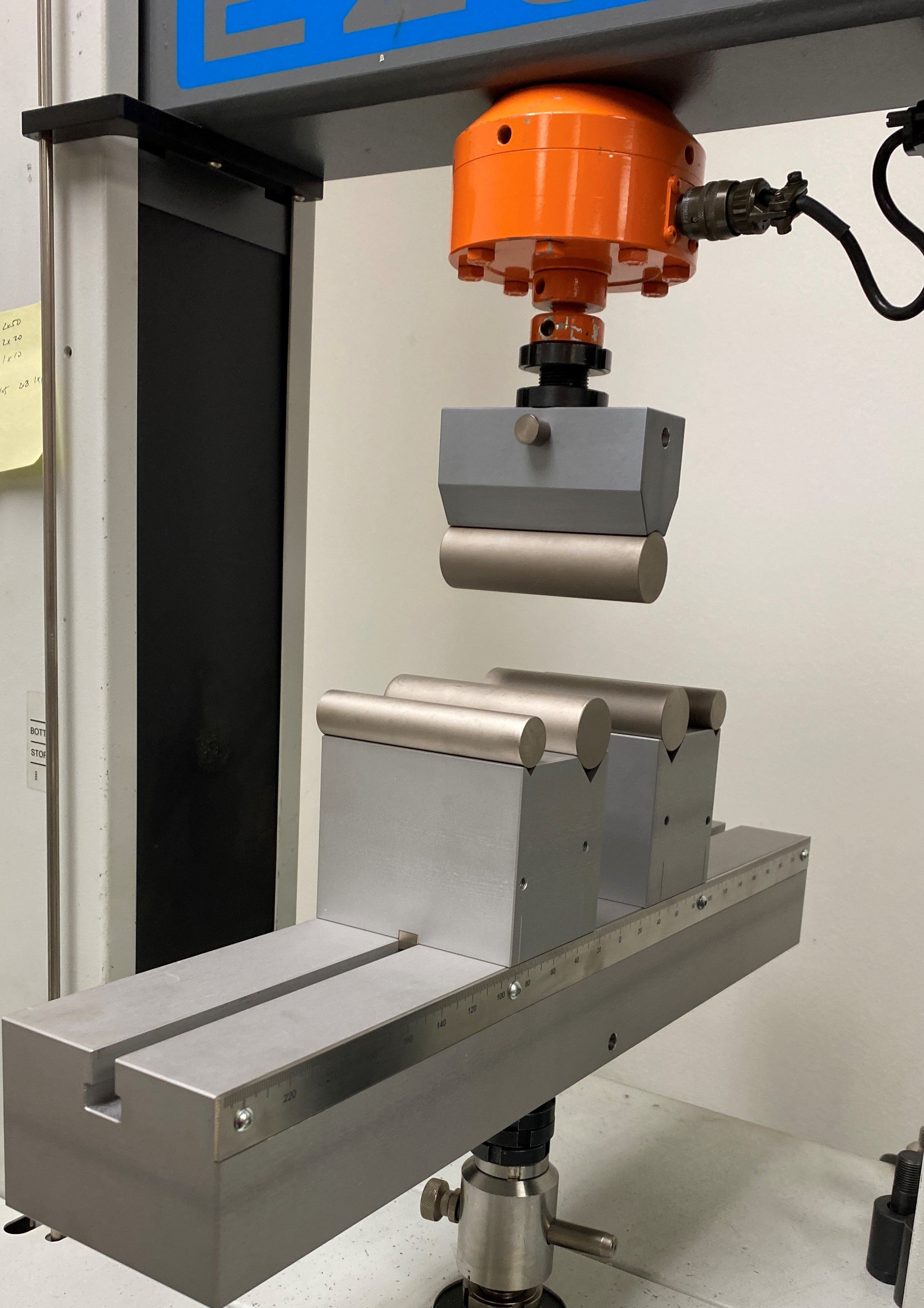 B22-3, 3 Point Bend Fixture, 10,000 lbf (50 kN)、mySite、lovesweatpilates