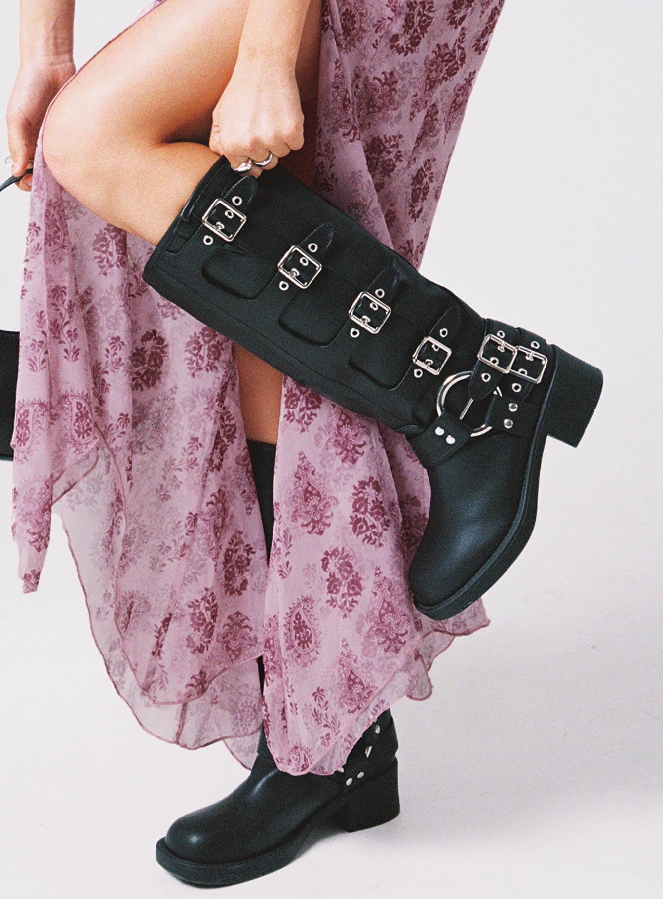 Buckle Down Boots Black、mySite、solidvoid