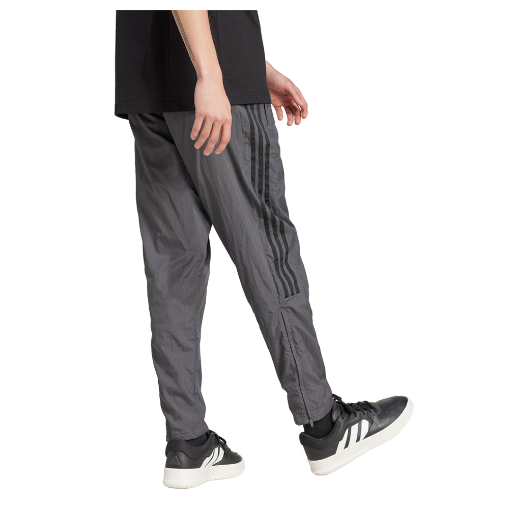 Tiro Lightweight Woven Track Pants、mySite、gtrtttuynbv
