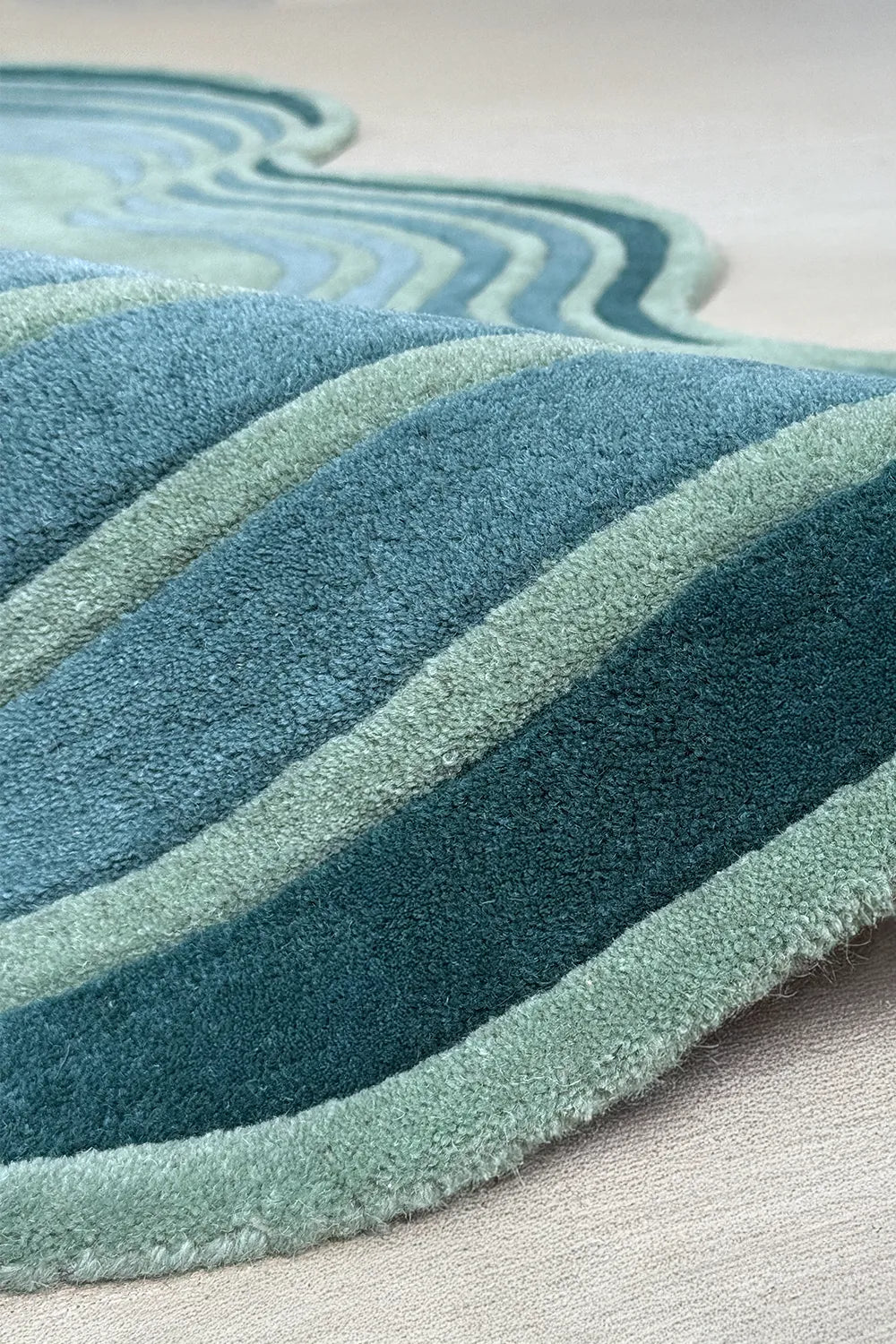 Undula Hand Tufted Wool Rug、mySite、gigharbornorthrealestate