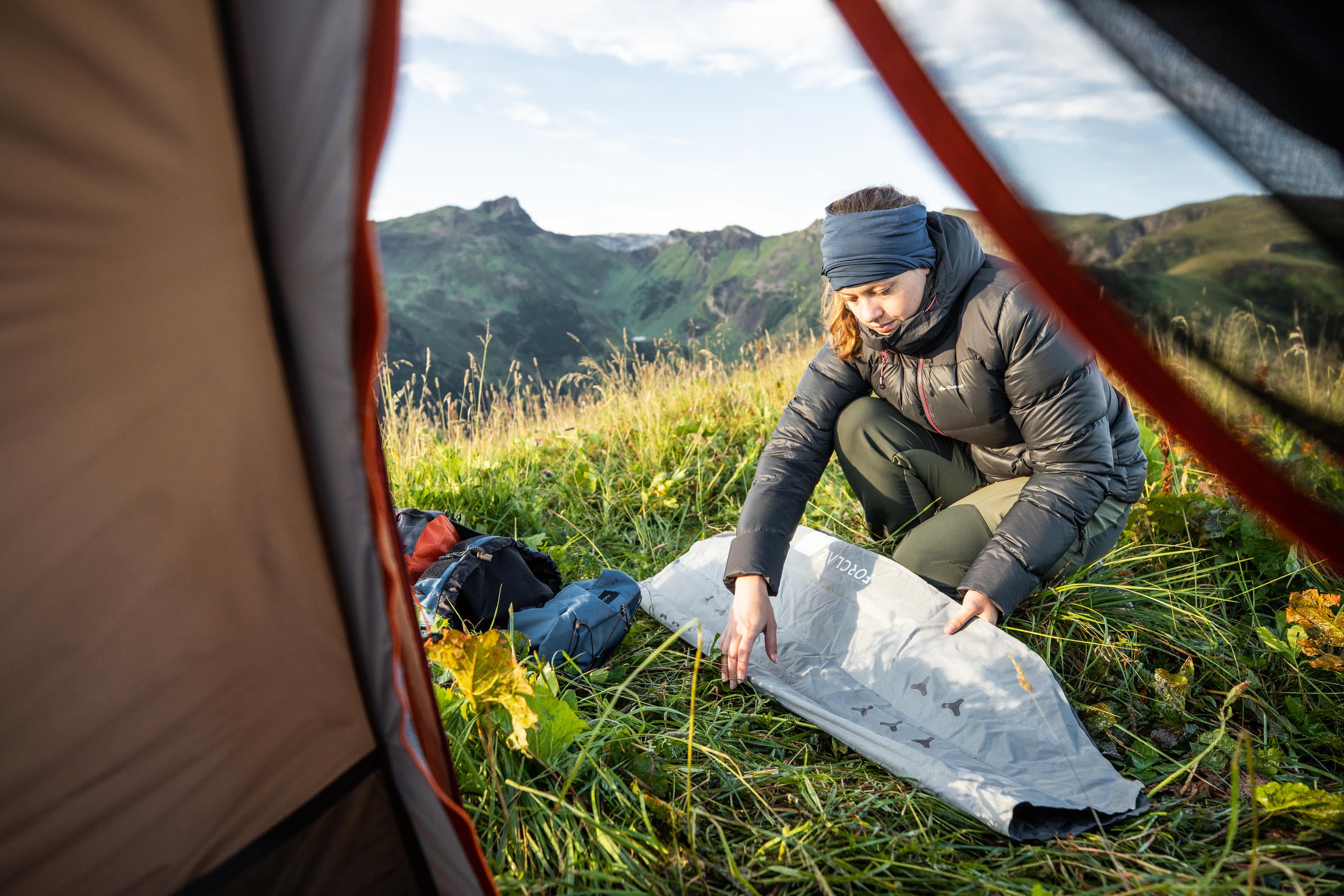 Forclaz Women's MT900 Hooded Down Puffer Jacket