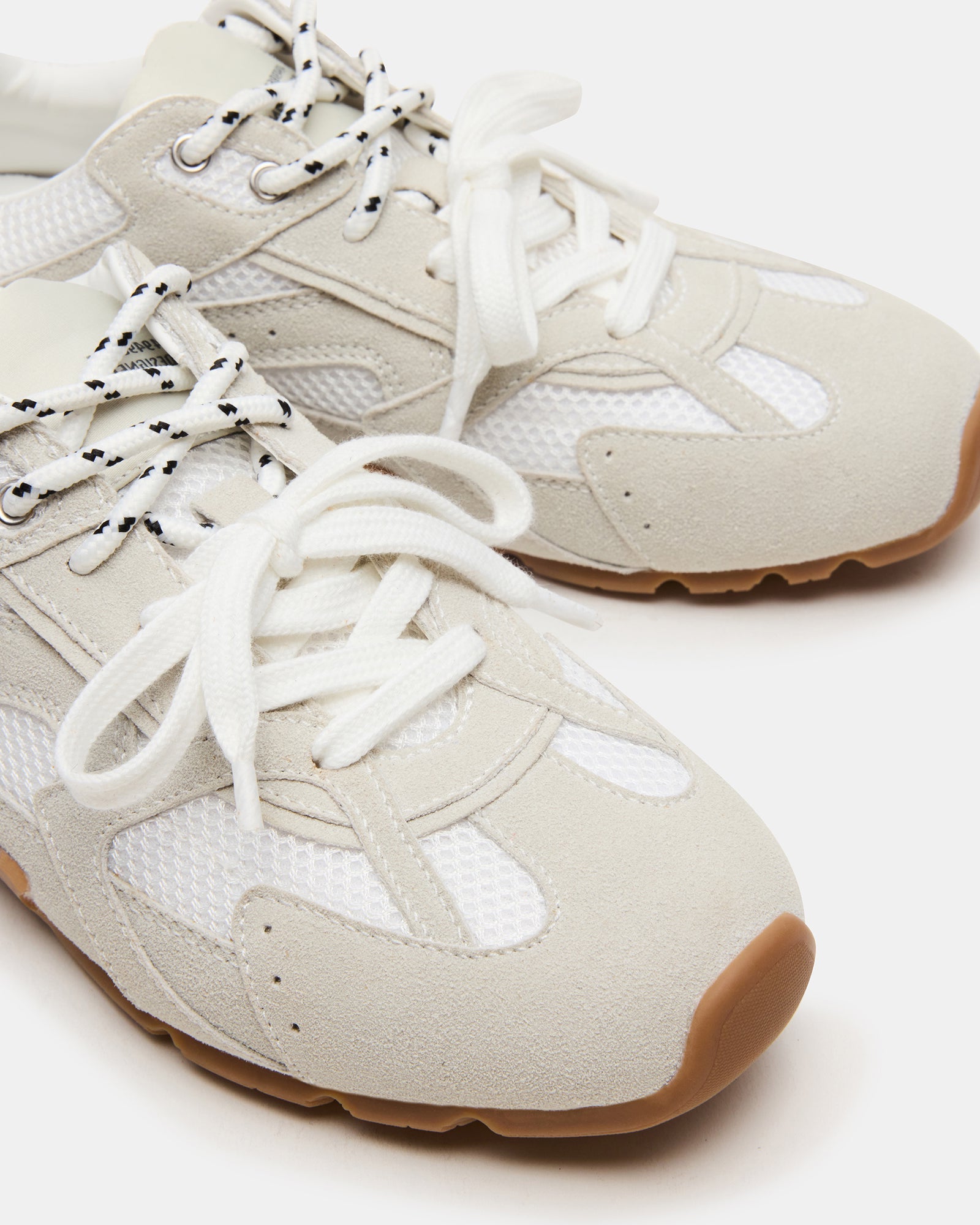 AZIEL WHITE SUEDE、mySite、gtrtttuynbv