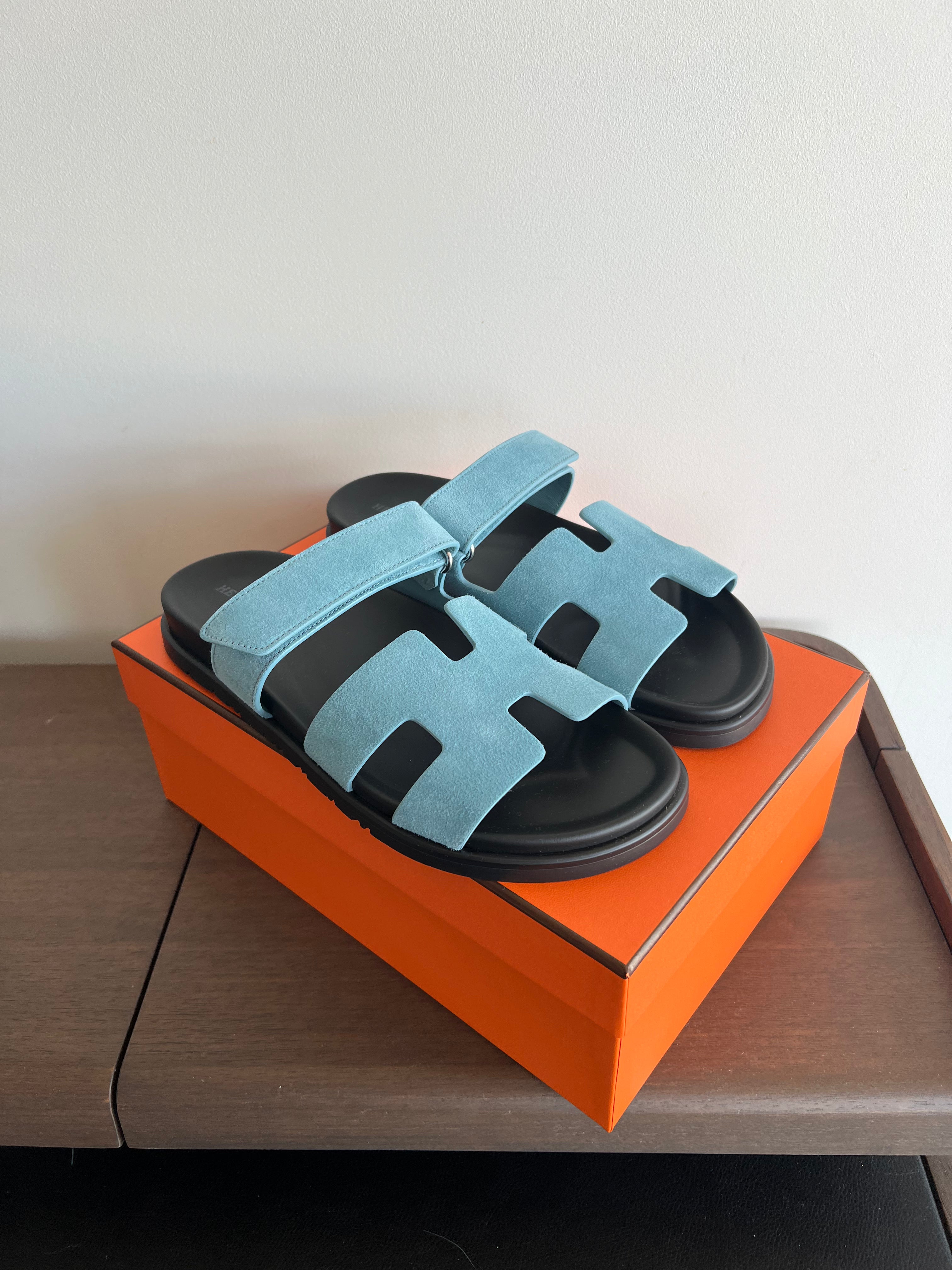 Hermès Chypre Suede Sandals (Bleu Minéral)、mySite、garminoutage.com