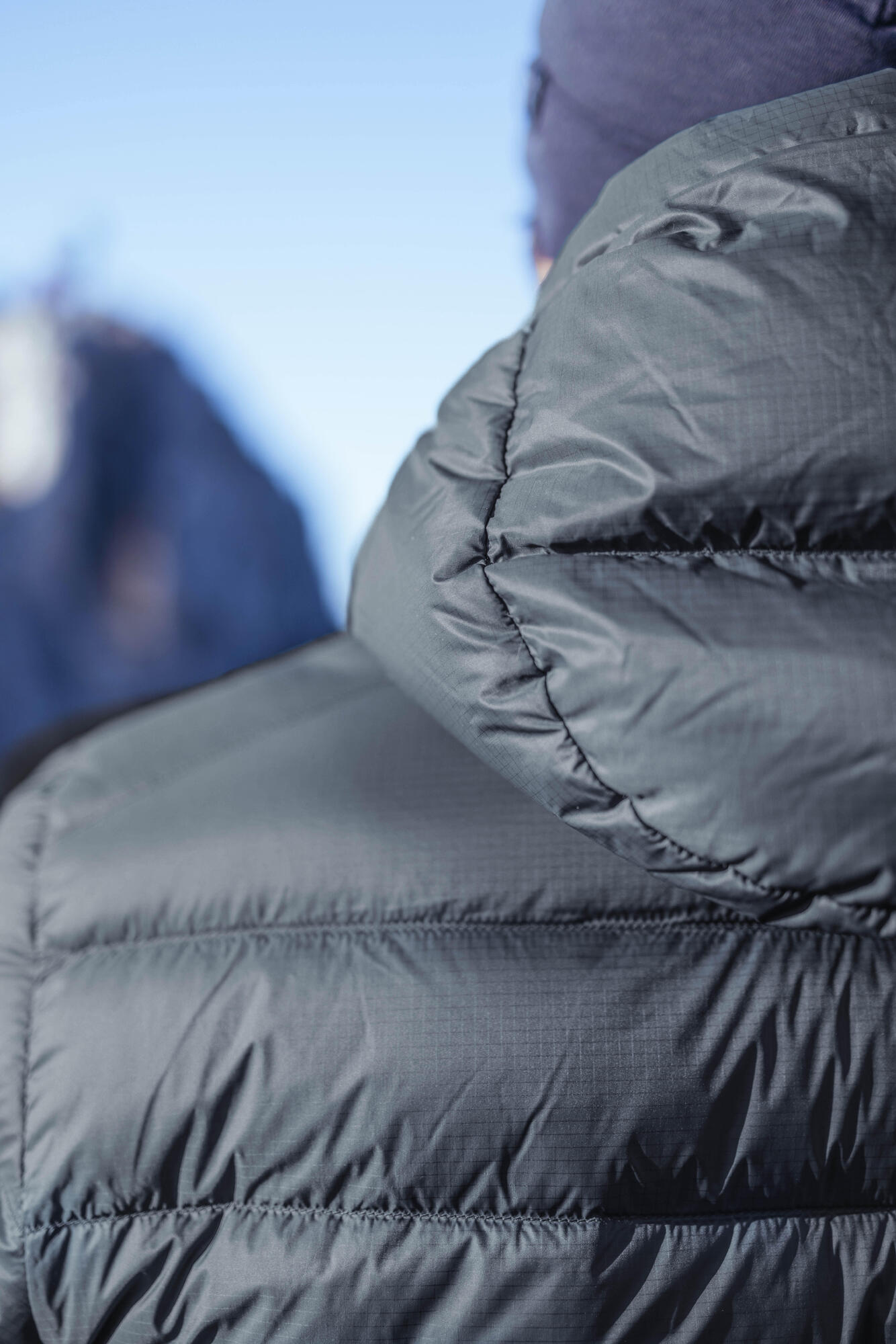 Forclaz Men's mountain and Backpacking padded and hooded jacket - MT500 14°F