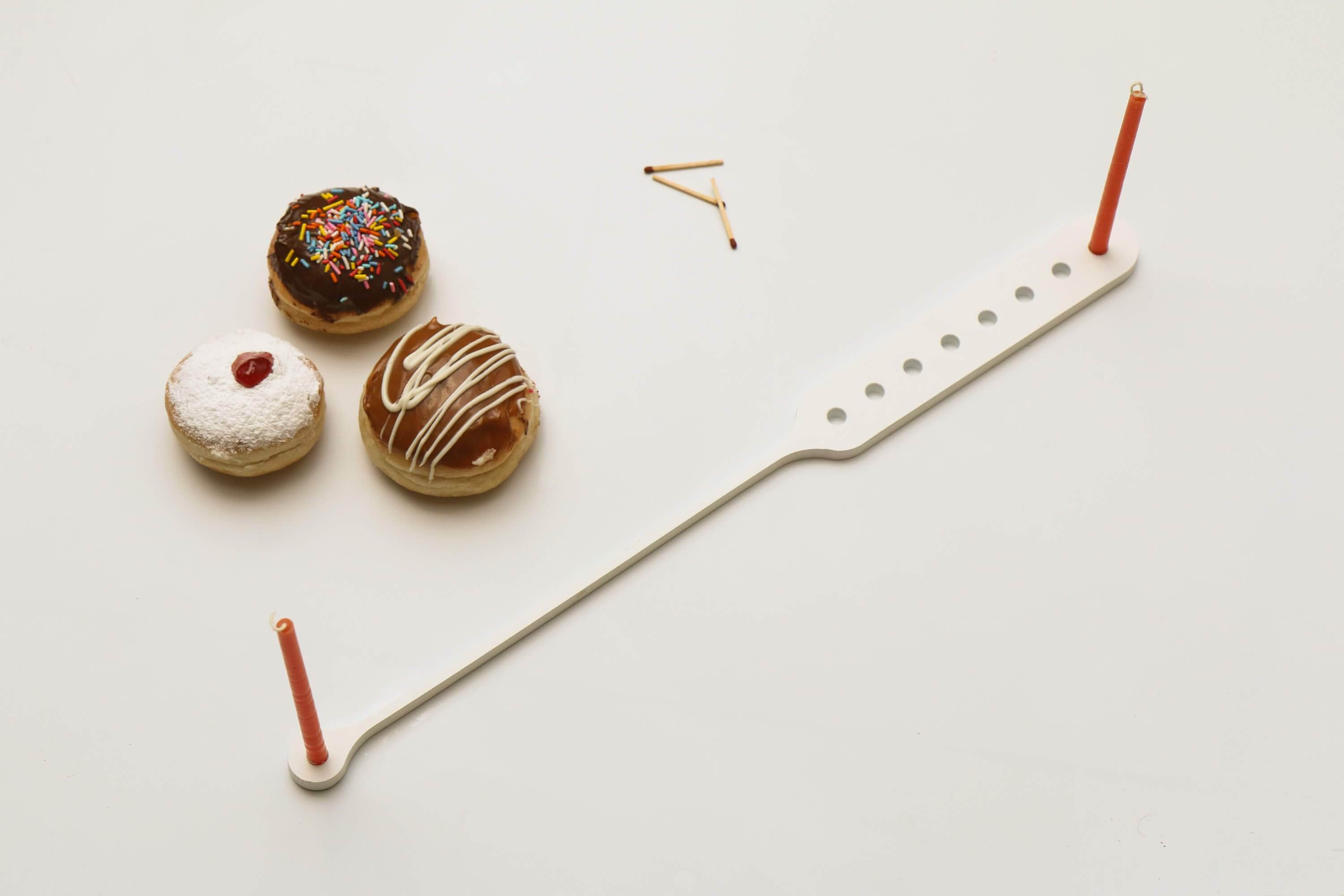 White Steel Menorah by JUDA TLV、mySite、topwebapps