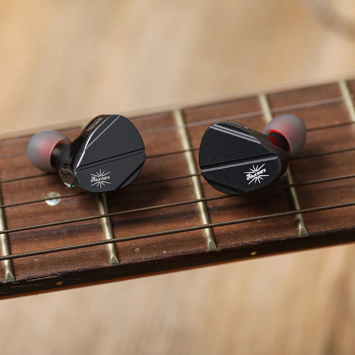  Kiwi Ears - Canta、mySite、merchandisen