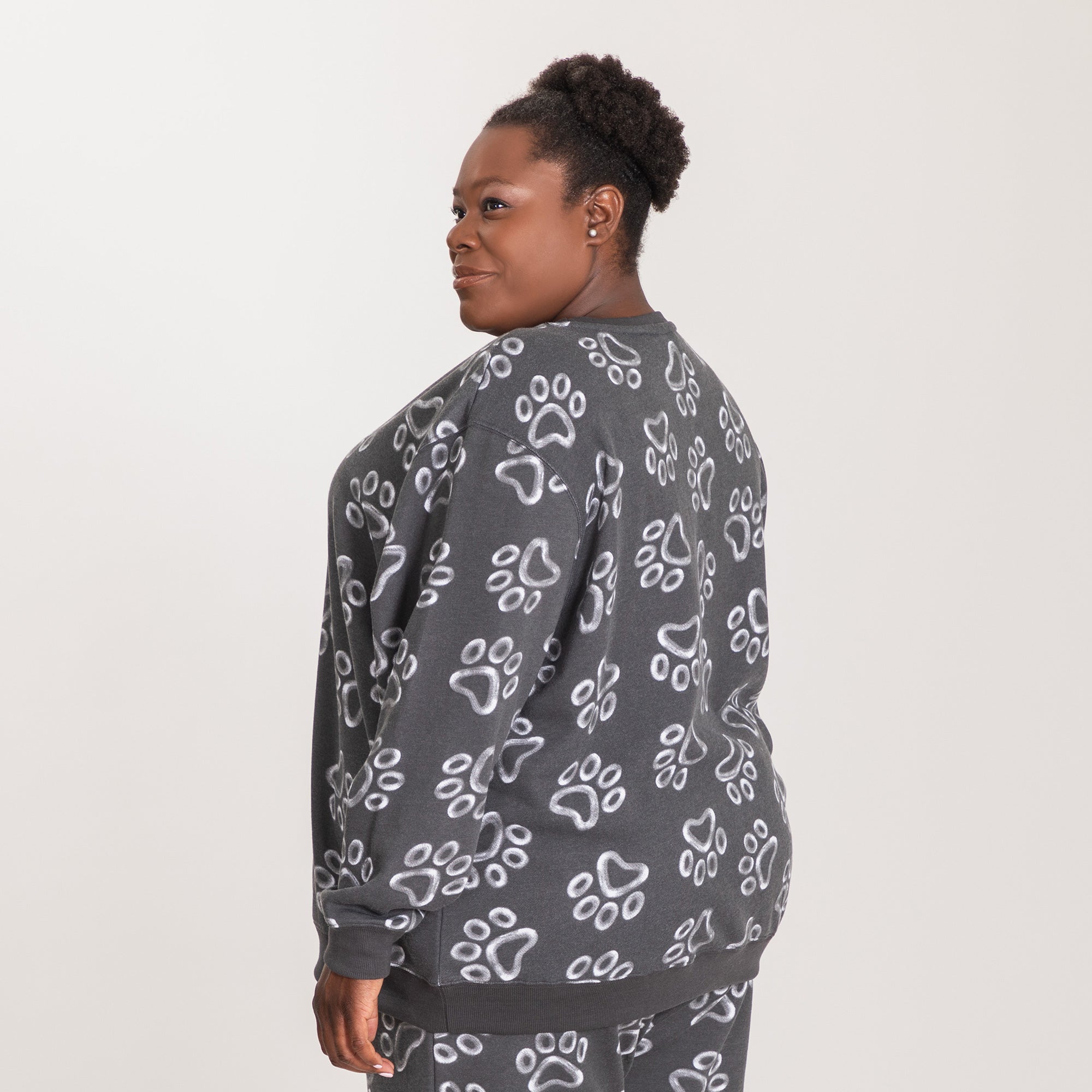 All Over Chalk Paw Sweatshirt、mySite、camillekostekn