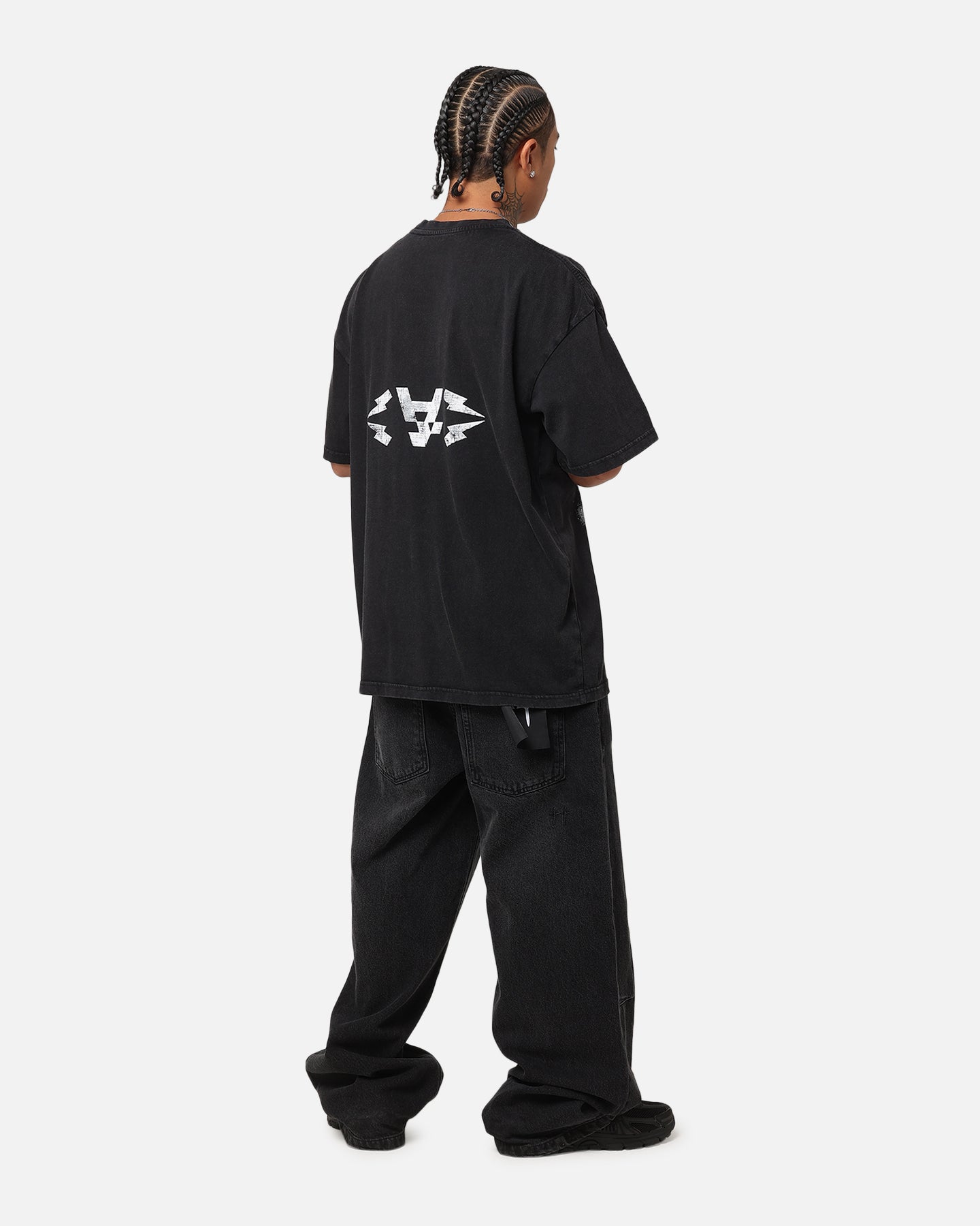 {product_title} - {shop_name}