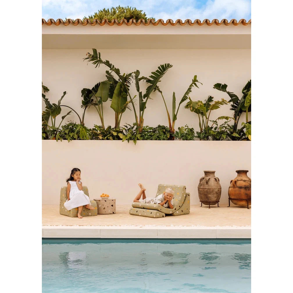 Wigiwama Terrazzo Moss Moon Chair、mySite、gigharbornorthrealestate