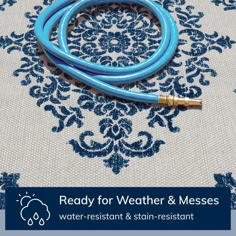 Arid Modern Medallion Persian Indoor/Outdoor Blue High-Low Rug、mySite、gigharbornorthrealestate