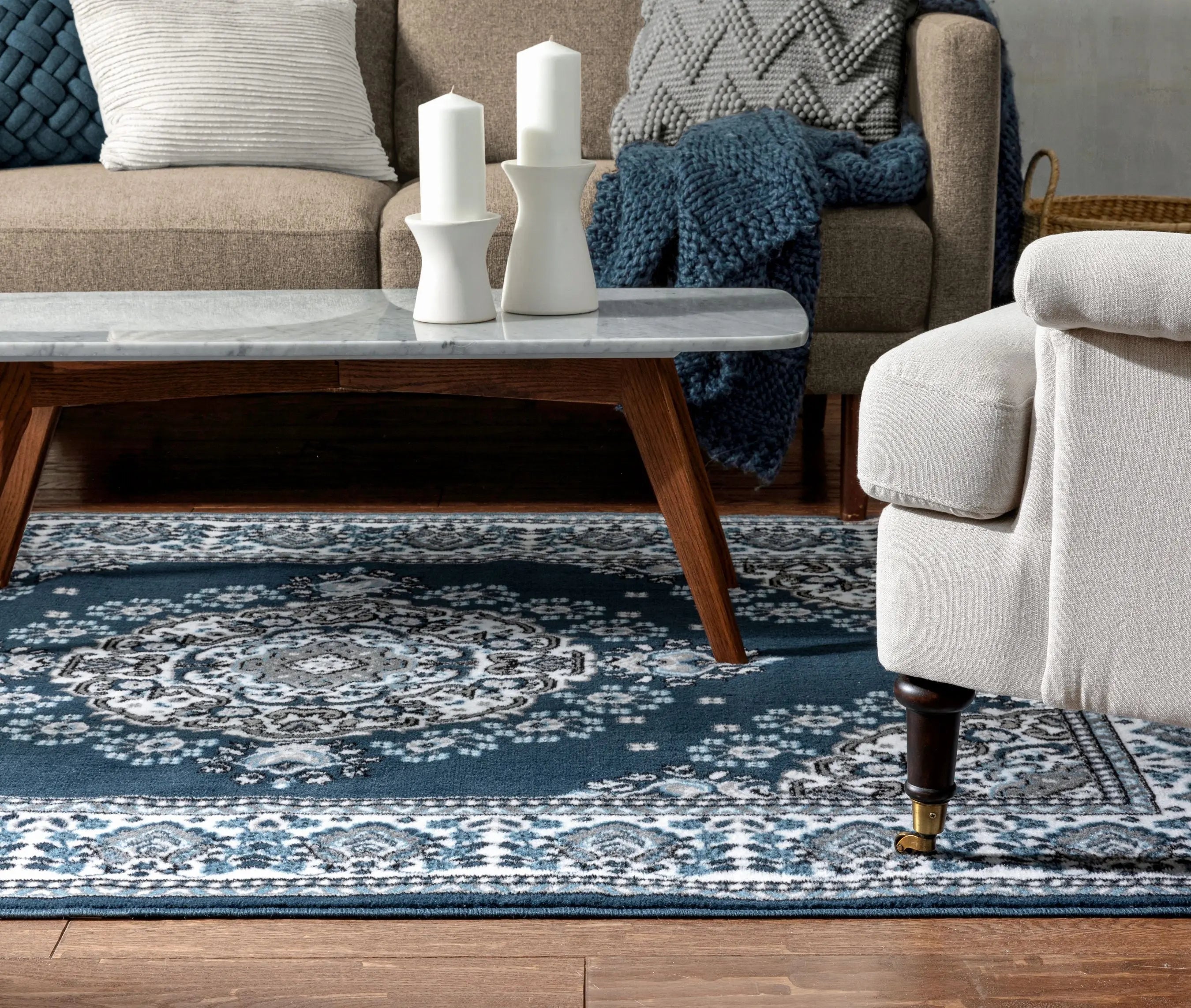 Malika Traditional Medallion Persian Floral Dark Blue 5'3 x 7'3 Rug、mySite、gigharbornorthrealestate