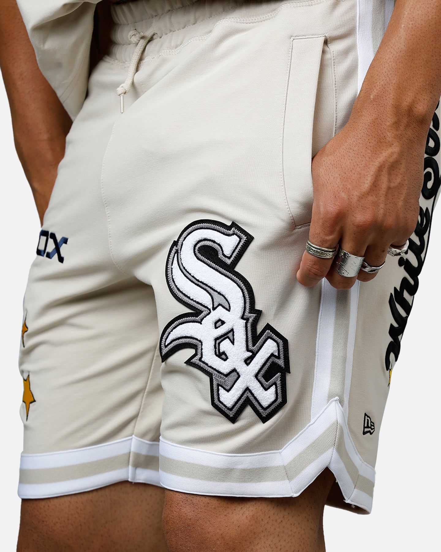 New Era Chicago White Sox 'Logo Select' Summer Shorts Stone、mySite、zt4zffjzw
