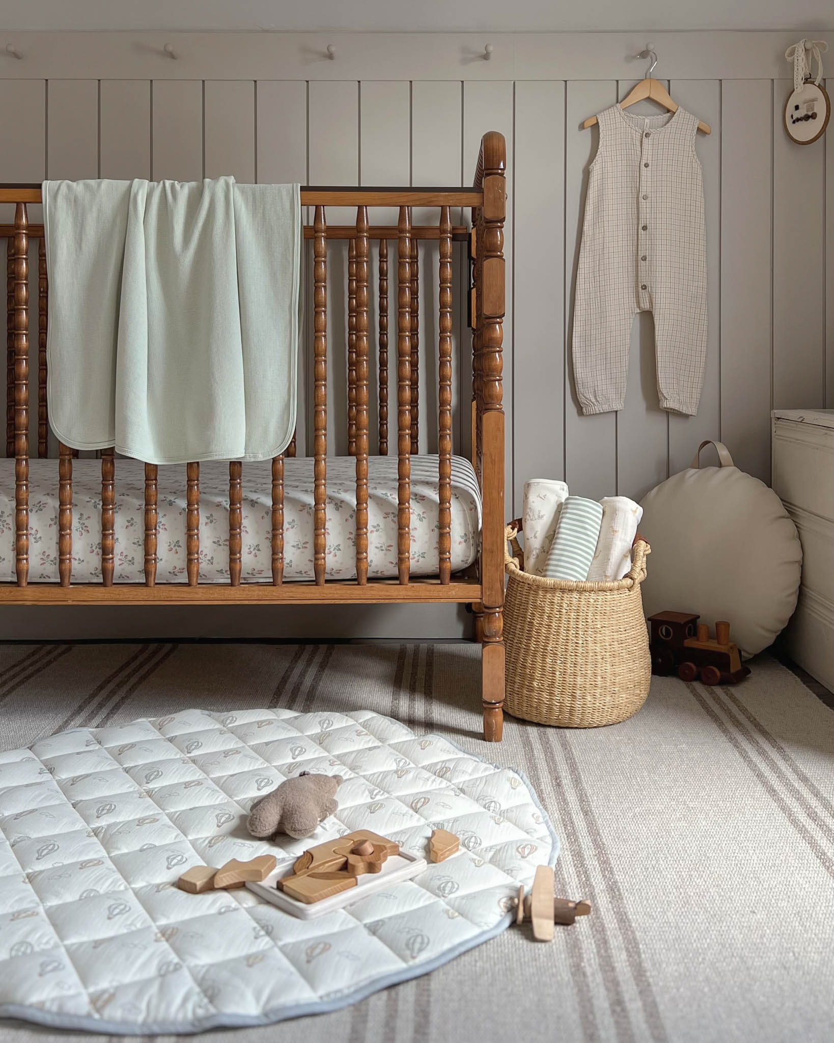  Bamboo Crib Sheet || Strawberries、mySite、layawaytickets