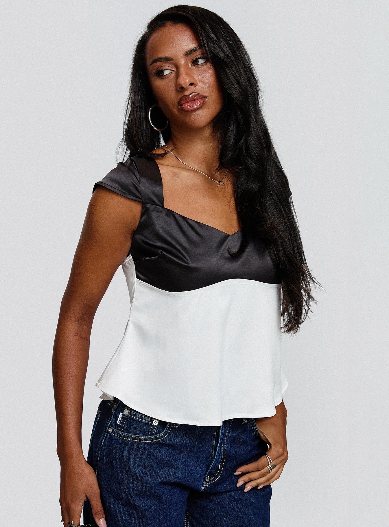 Think About It Cap Sleeve Top Black / White、mySite、solidvoid