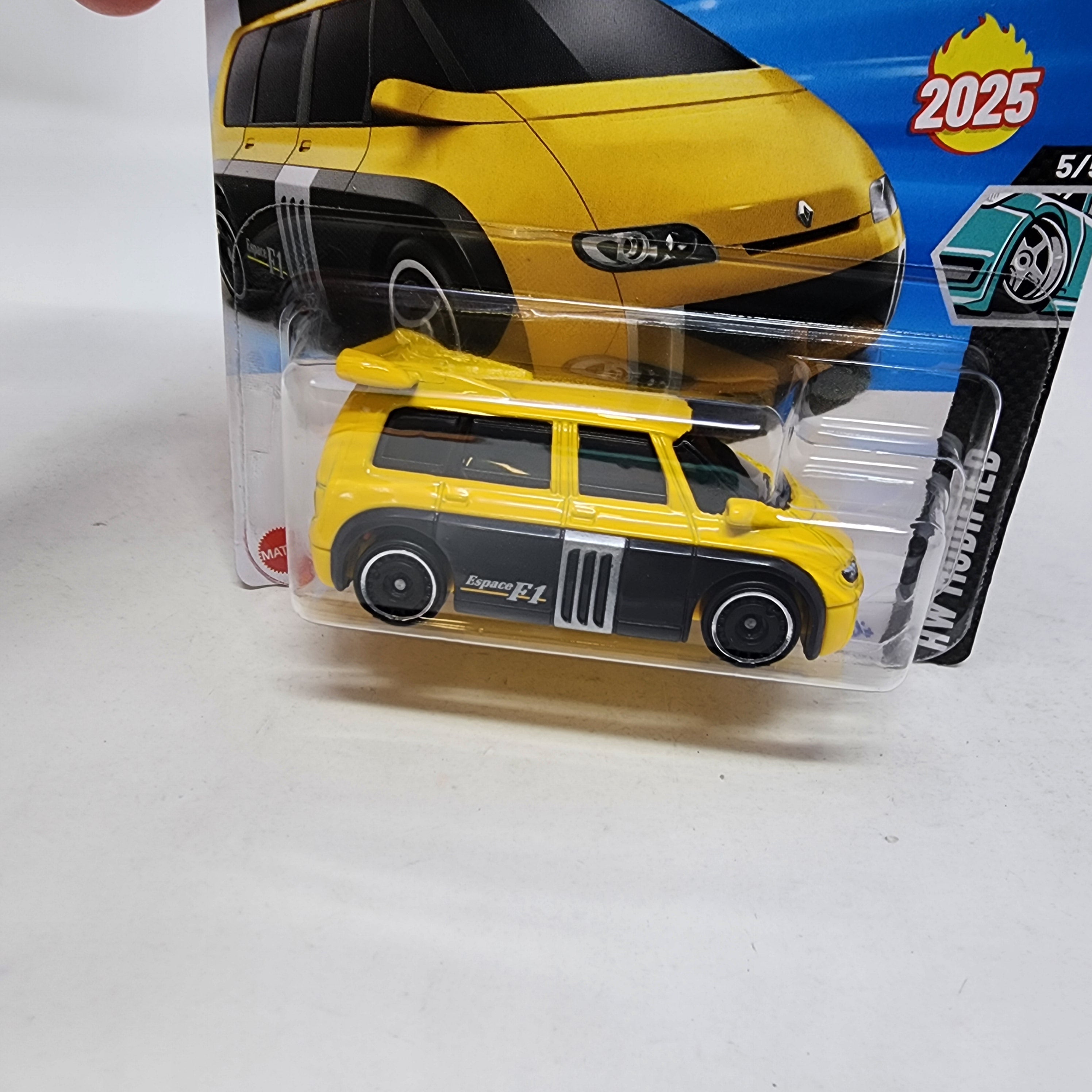 Renault Espace F1 #172 * Yellow * 2025 Hot Wheels NEW! J Case Short Card、mySite、hgirdovlk