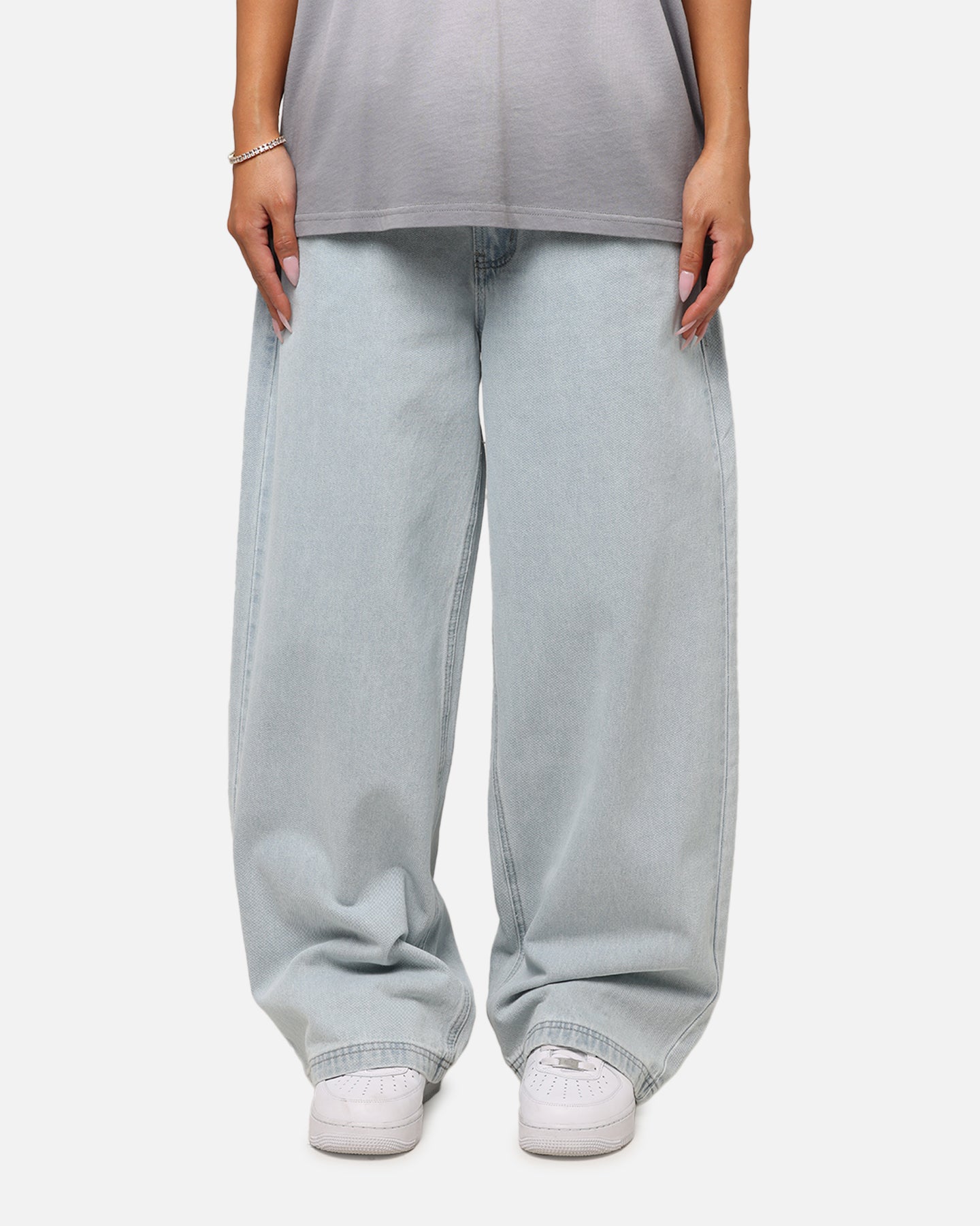 {product_title} - {shop_name}