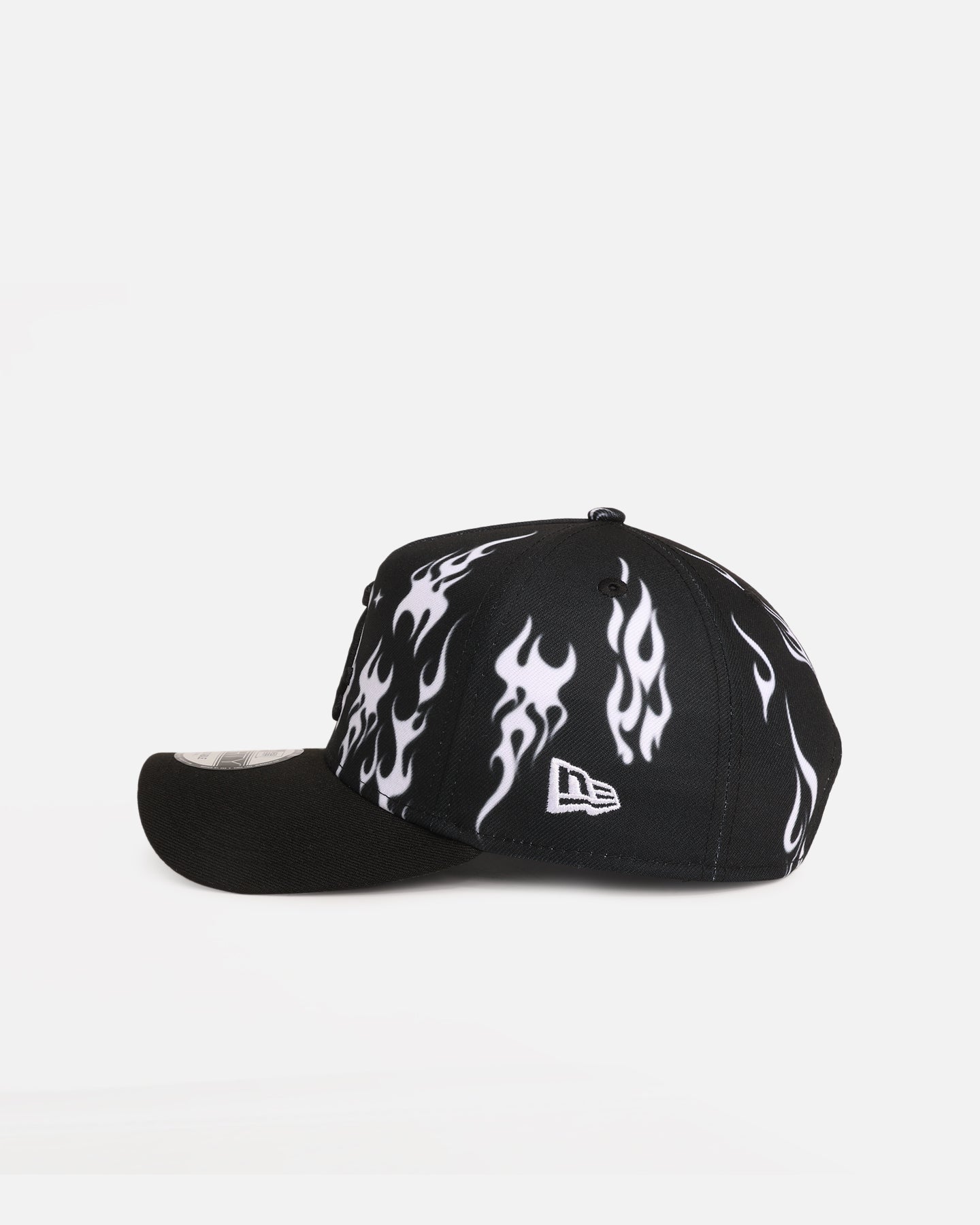 New Era Chicago White Sox 'Crown Flames' 9OFRTY A-Frame Snapback Black/White、mySite、zt4zffjzw