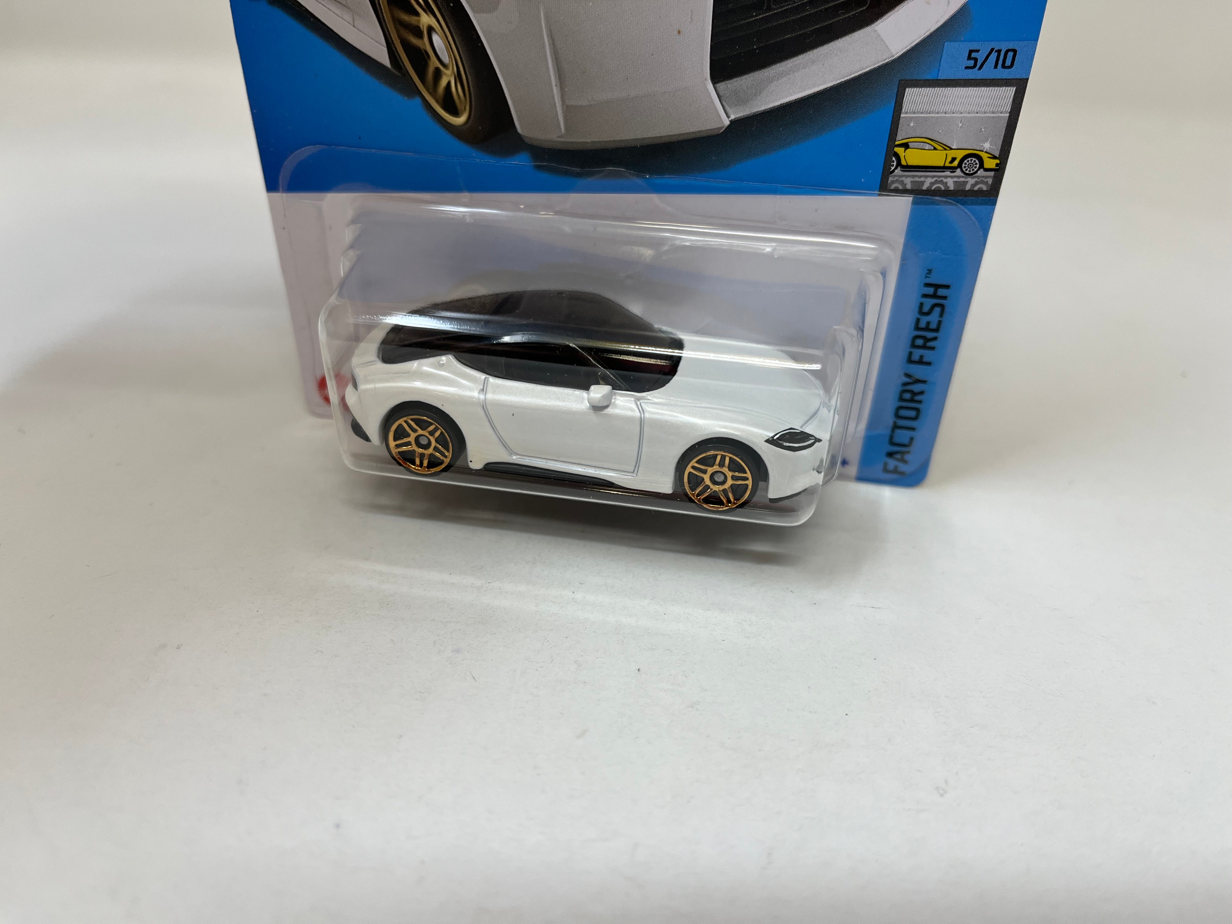 Nissan Z Proto #124 * White * 2022 Hot Wheels USA Card、mySite、hgirdovlk
