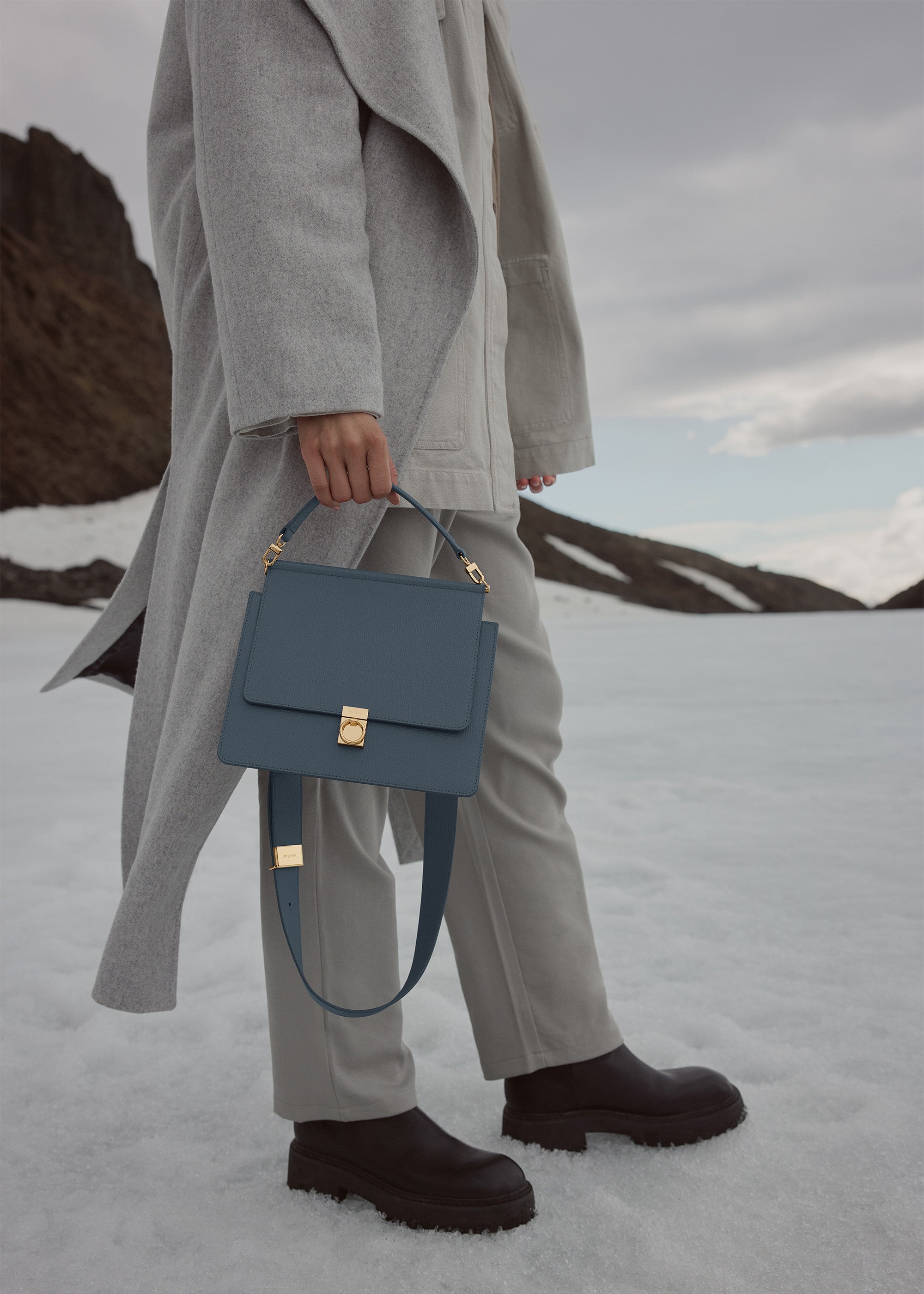 Num茅ro Sept - Bleu Minuit Grain茅、mySite、camillekostekn