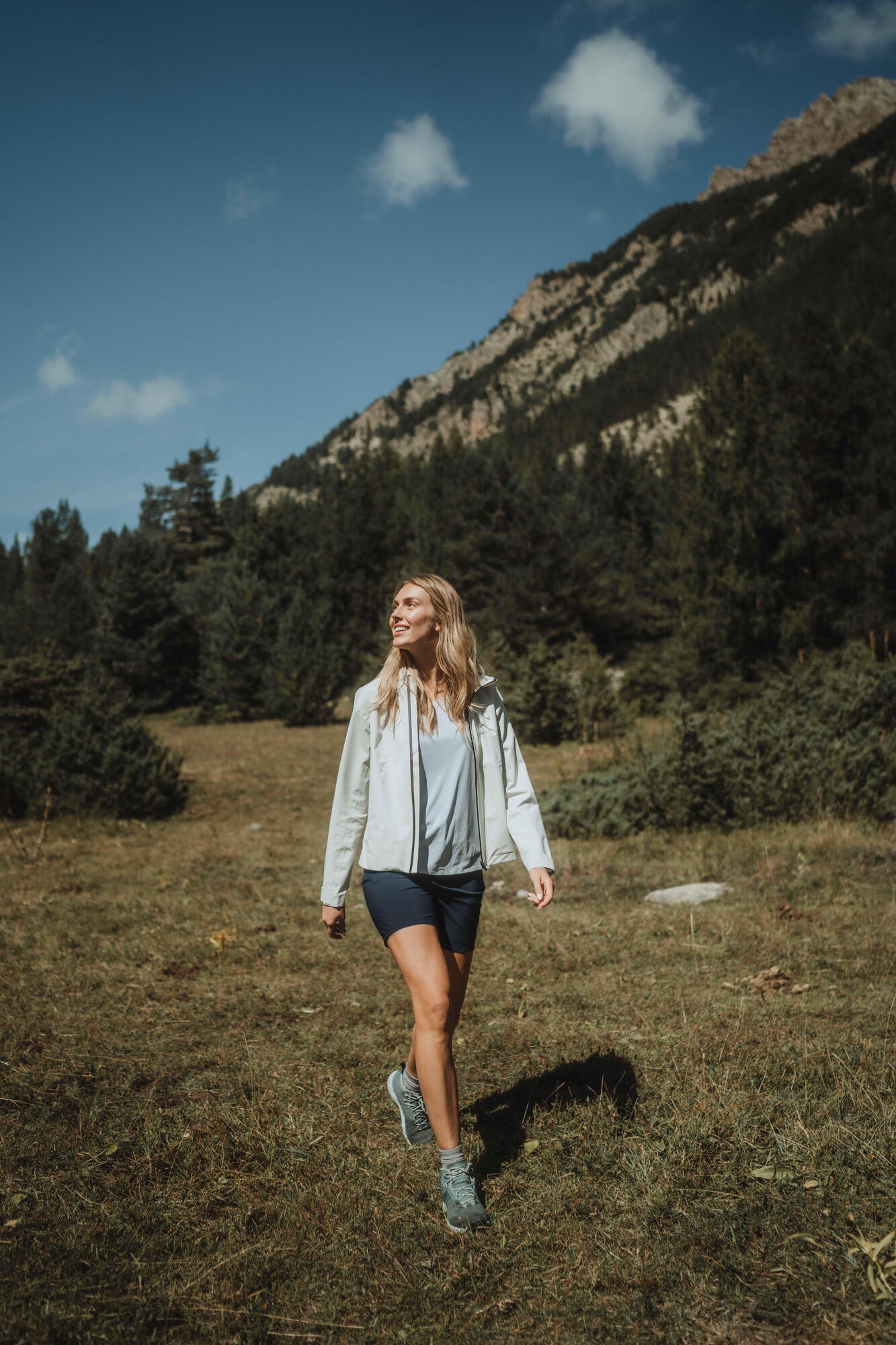 Quechua Women's MH100 Lightweight Waterproof Hiking Jacket、mySite、shQuechua Women's MH100 Lightweight Waterproof Hiking Jacket、mySite、glenpowelloop_name