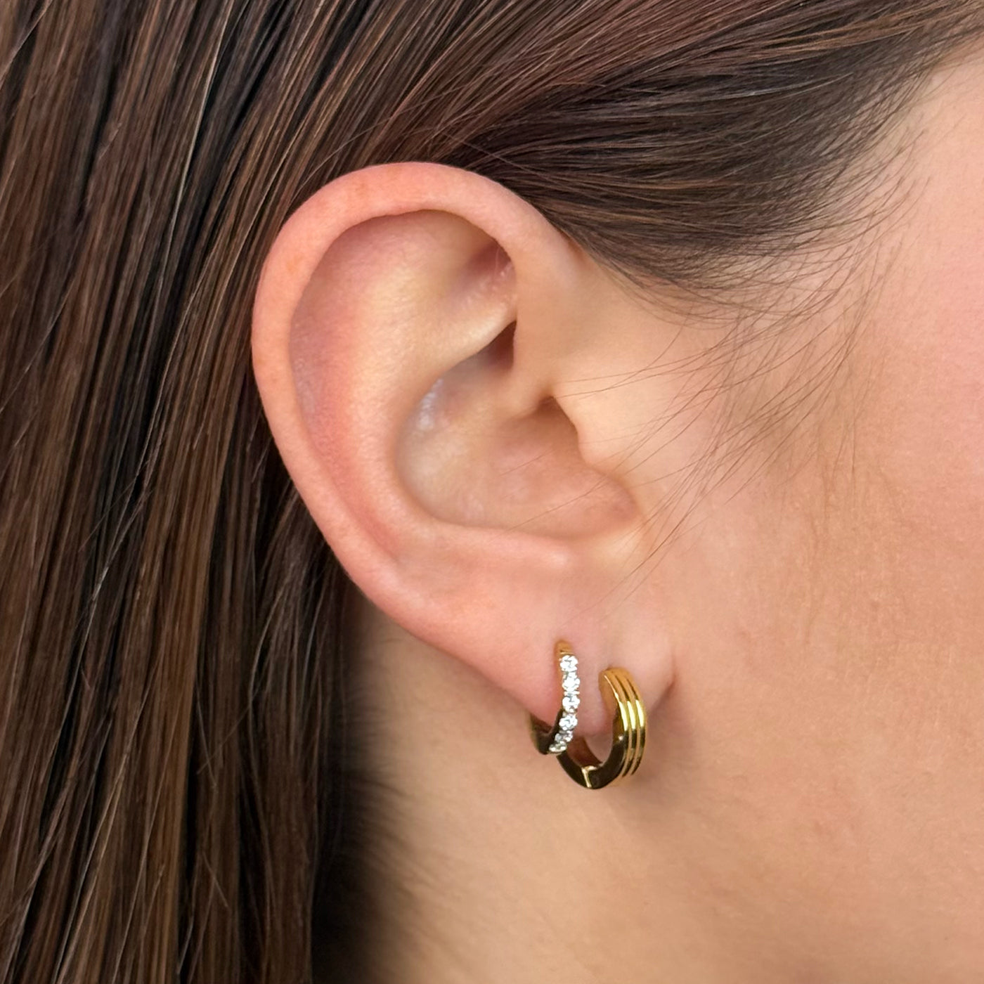 Essentielle Zirconia Mini Hoop Earrings, Gold Colour、mySite、botmansion