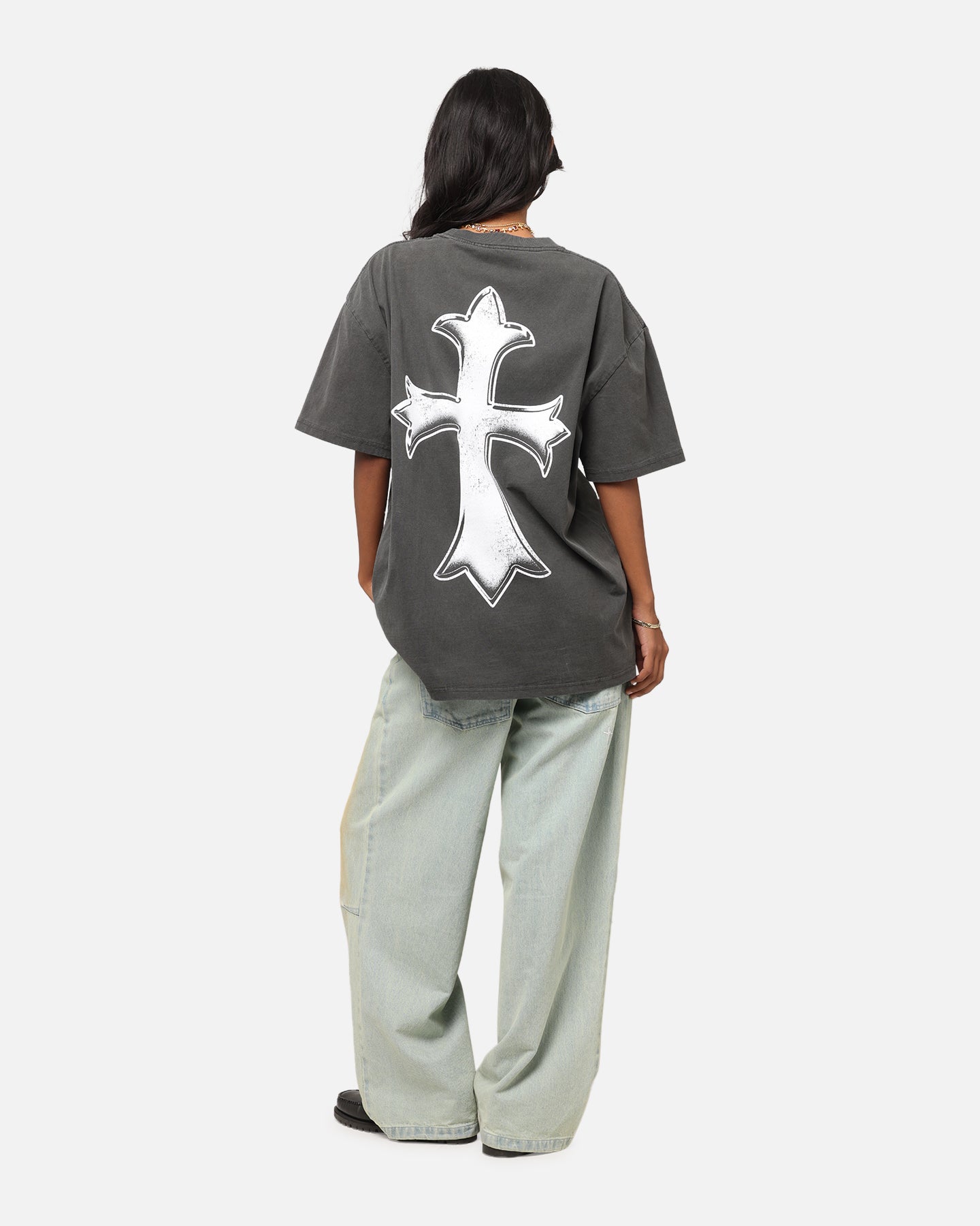 {product_title} - {shop_name}