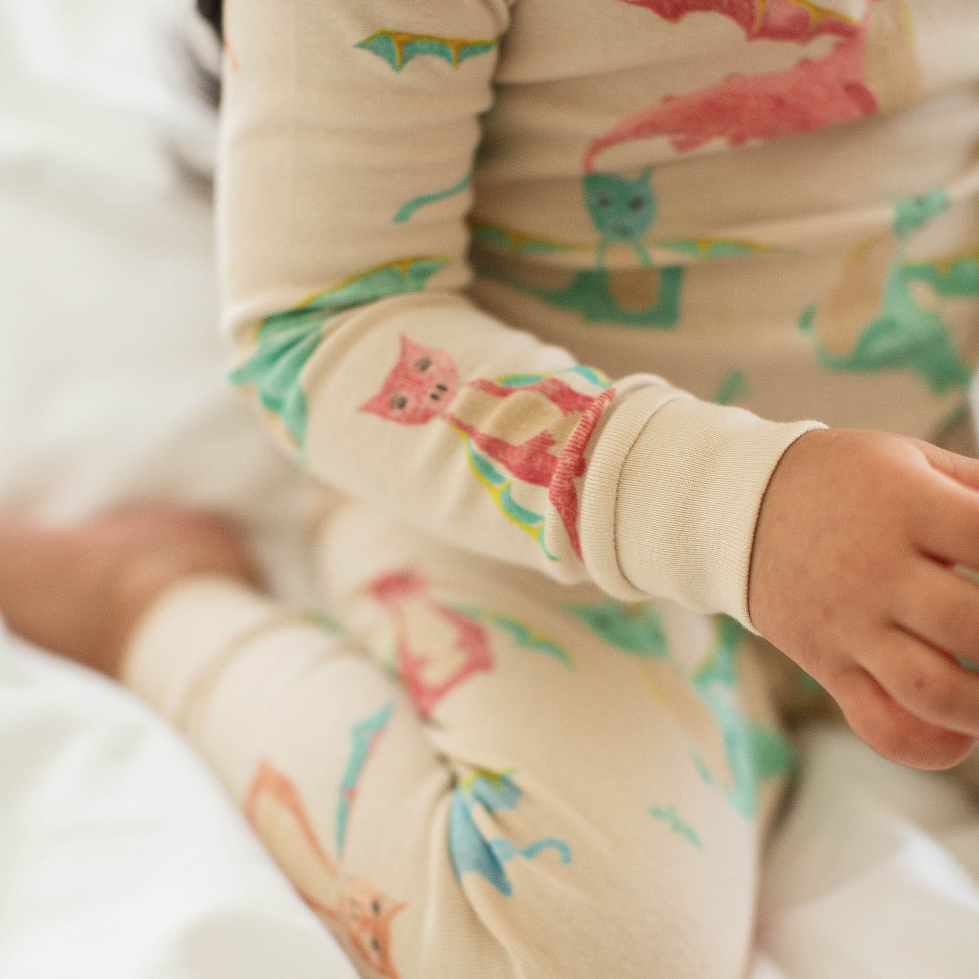 Mystical Dragons Organic Two-Piece Pajamas、mySite、g9winljtr