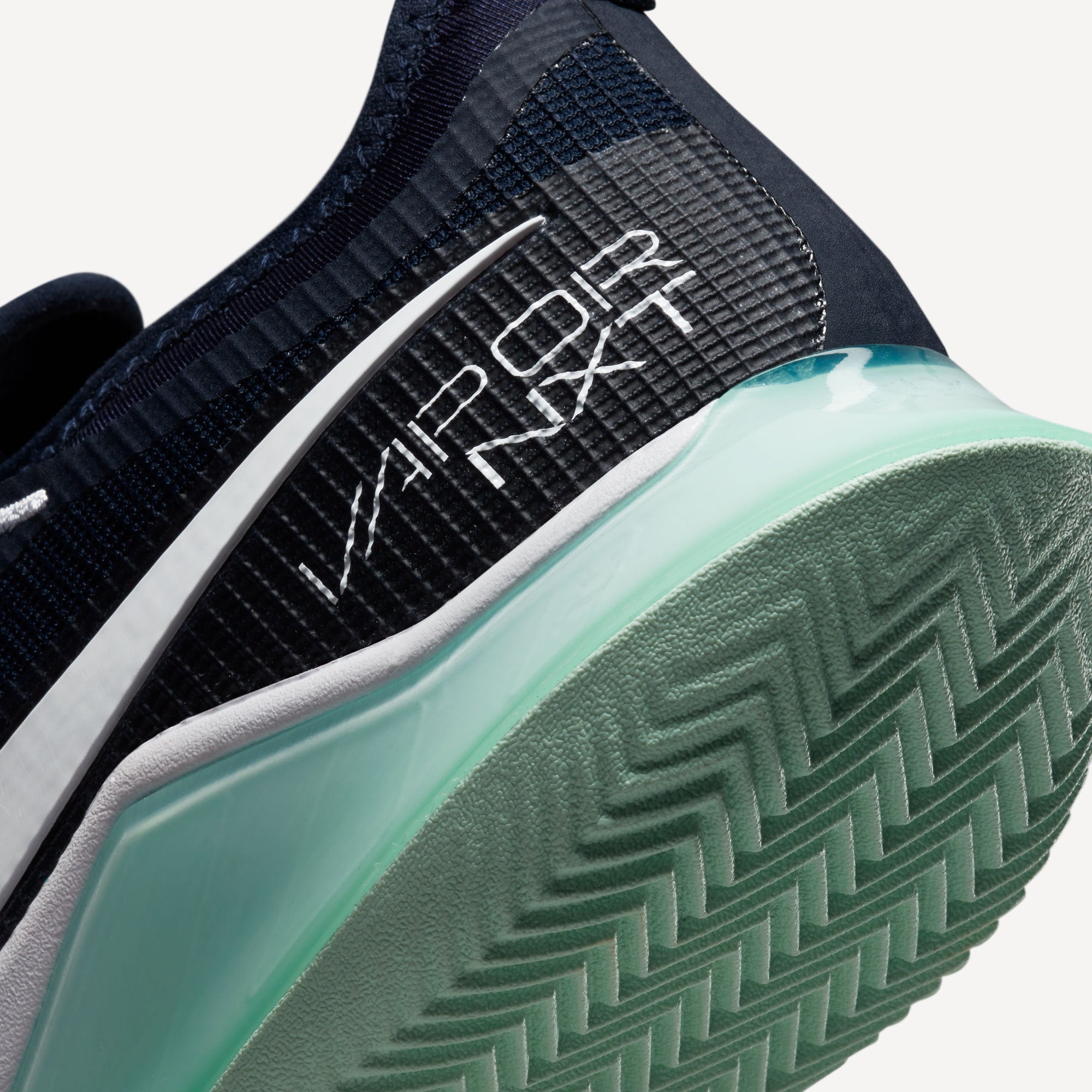 NikeCourt React Vapor NXT Women's Clay Court Tennis Shoes