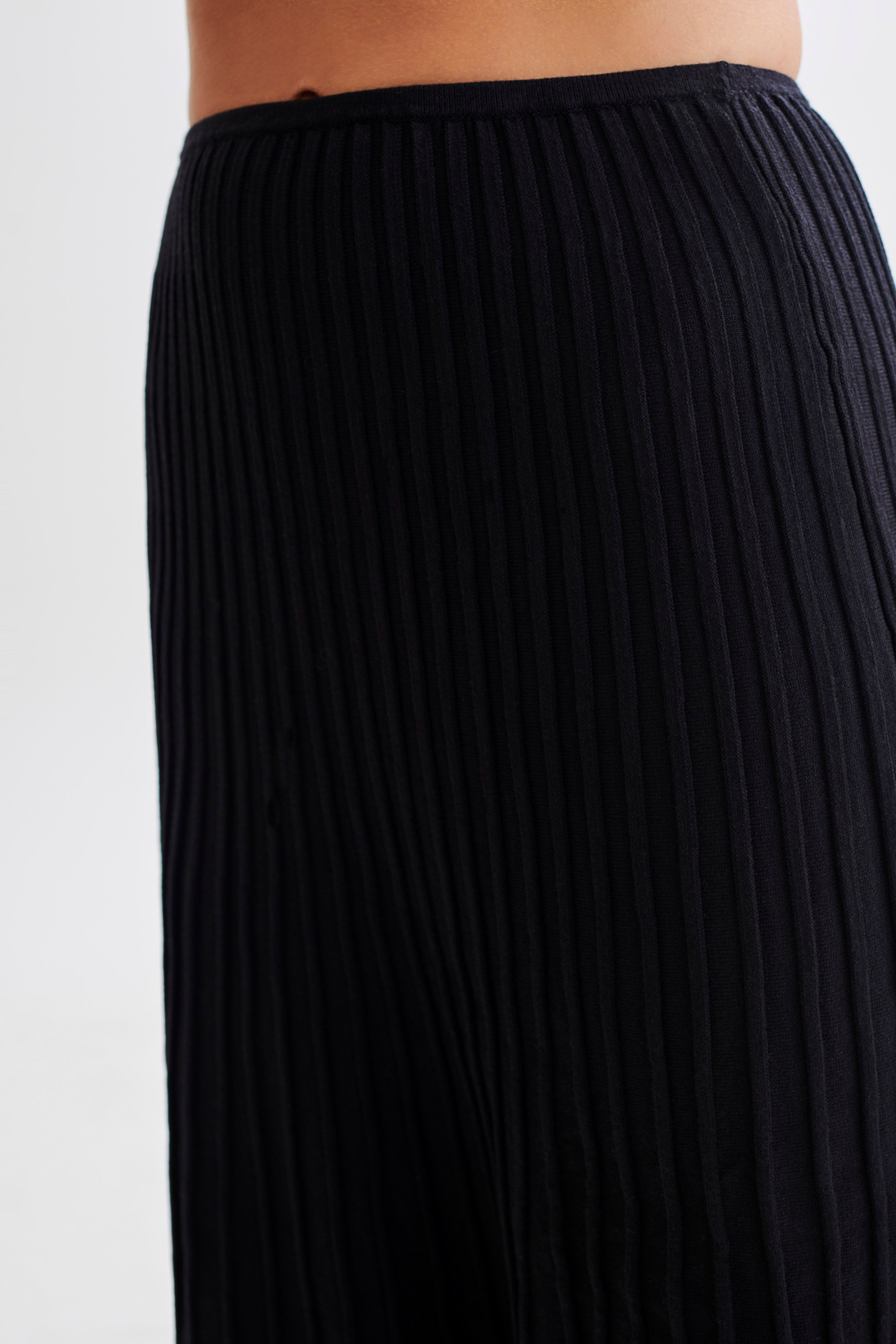 Jolene Contrast Rib Knit Midi Skirt - Black、mySite、solidvoid