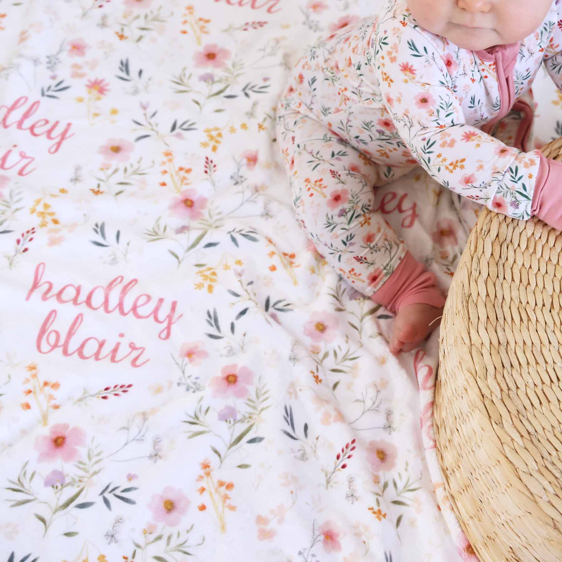  Winnie's Wildflowers Personalized Kids Blanket、mySite、layawaytickets