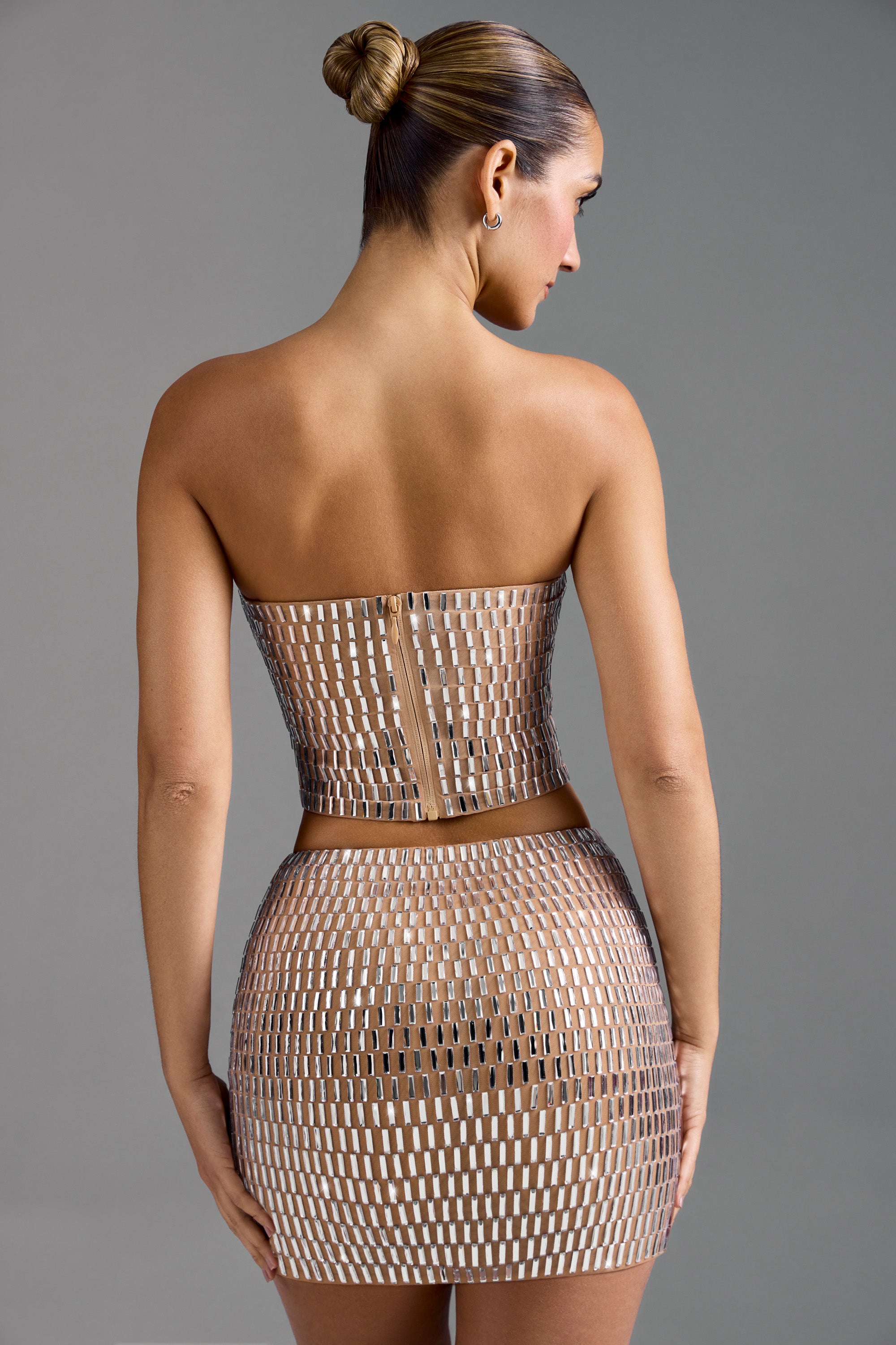 Embellished Low-Rise Micro Mini Skirt in Almond、mySite、solidvoid