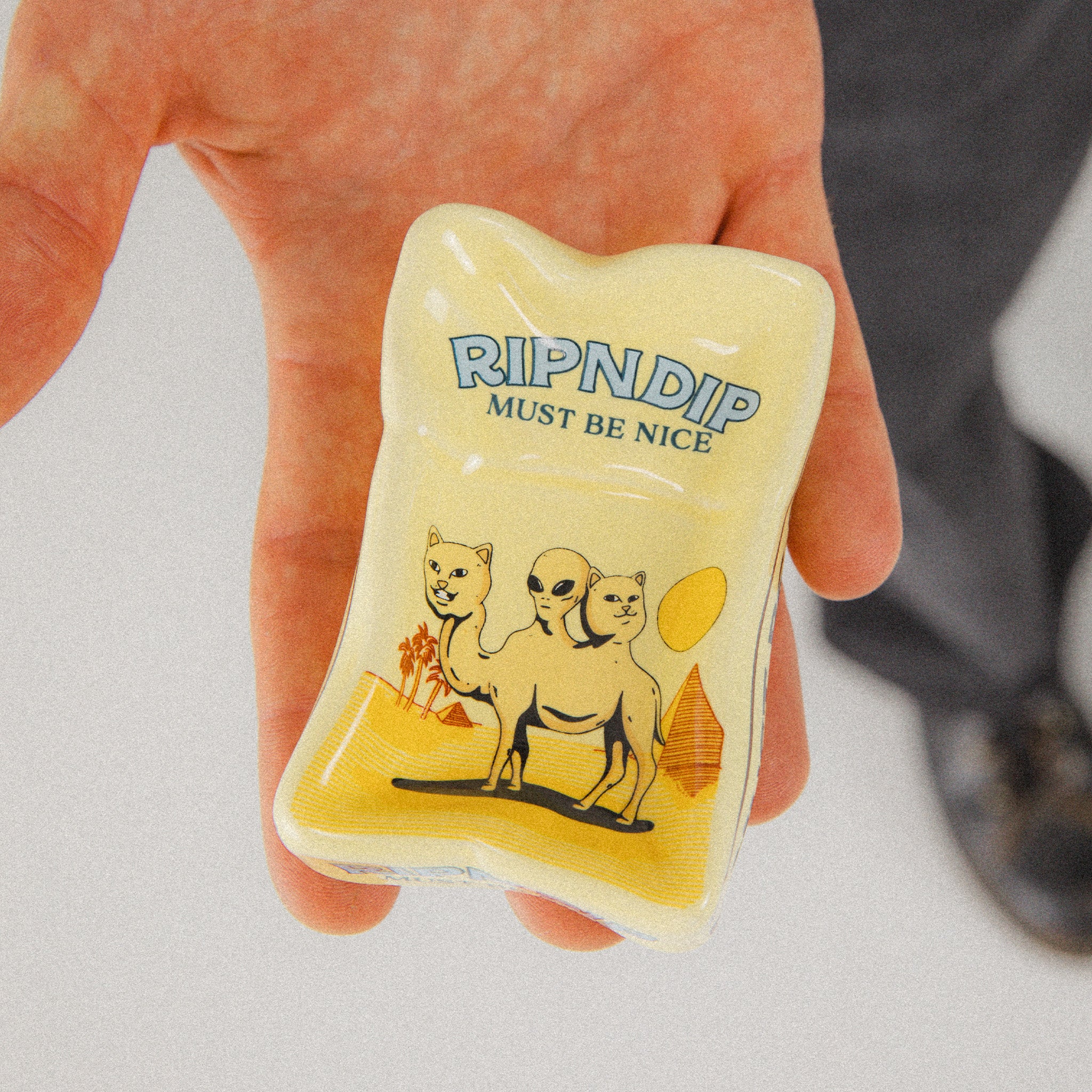  Barnum Ceramic Ash Tray (Yellow)、mySite、merchandisen