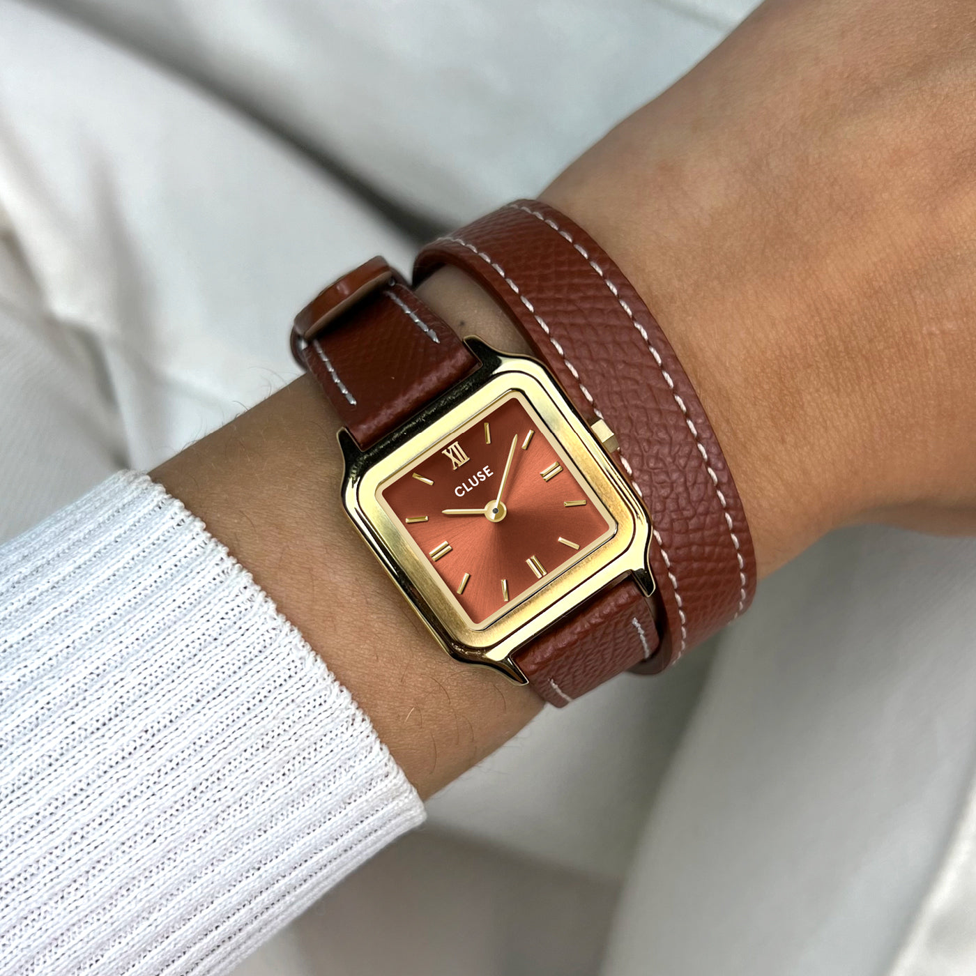  Gracieuse Petite Watch Double Leather, Nutshell, Gold Colour