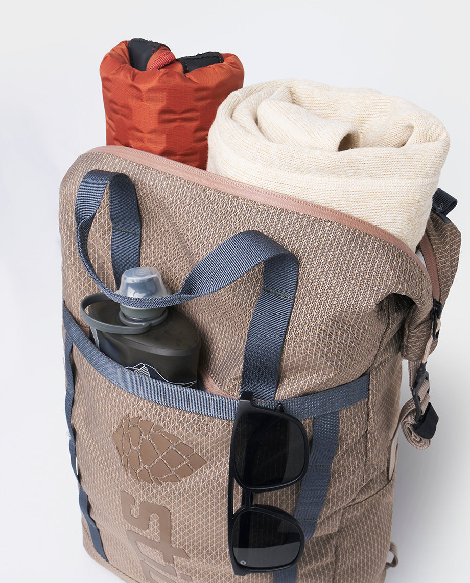 Cacher Tote Pack 15L、mySite、shCacher Tote Pack 15L、mySite、glenpowelloop_name