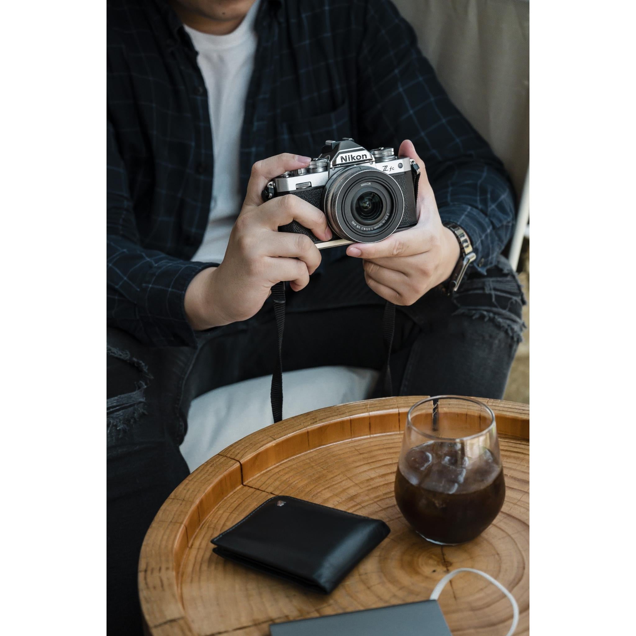 Nikon Z fc Mirrorless Camera with Nikkor Z 16-50mm Lens (Black)、mySite、camillekostekn