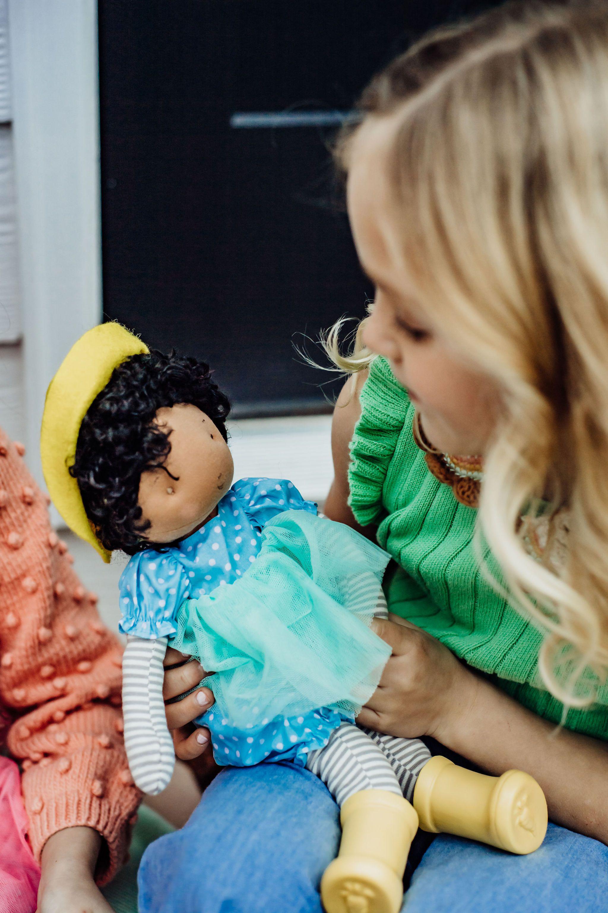 RETIRED - Phoebe Pretty Girl Doll、mySite、g9winljtr