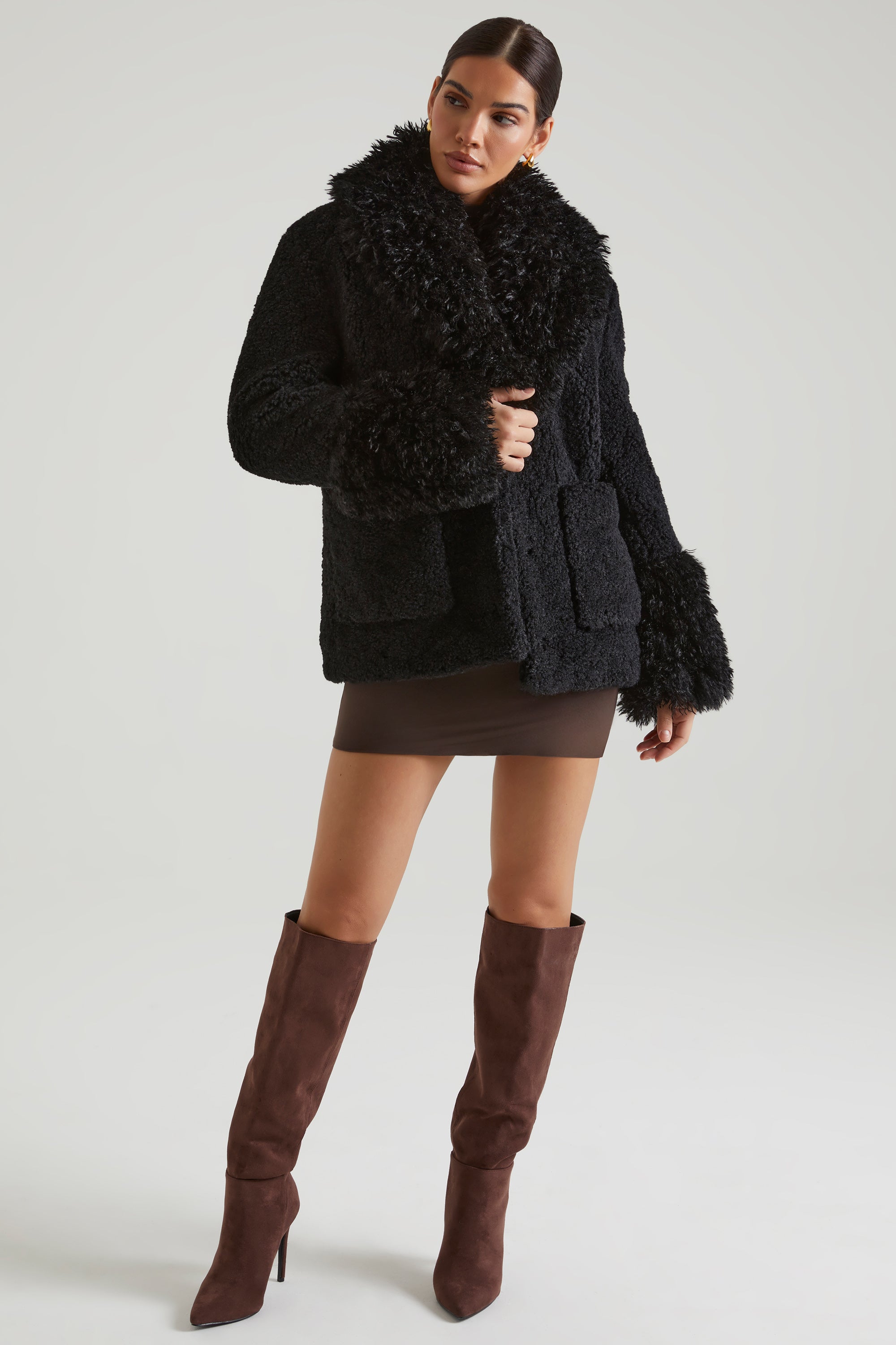 Shearling Coat with Large Front Pockets in Black、mySite、solidvoid