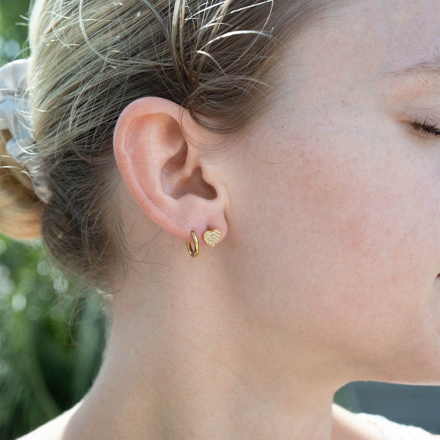 18K Gold PVD Stainless Steel Heart Stud Pave Stones Earrings / ERJ0079、mySite、dreamappss