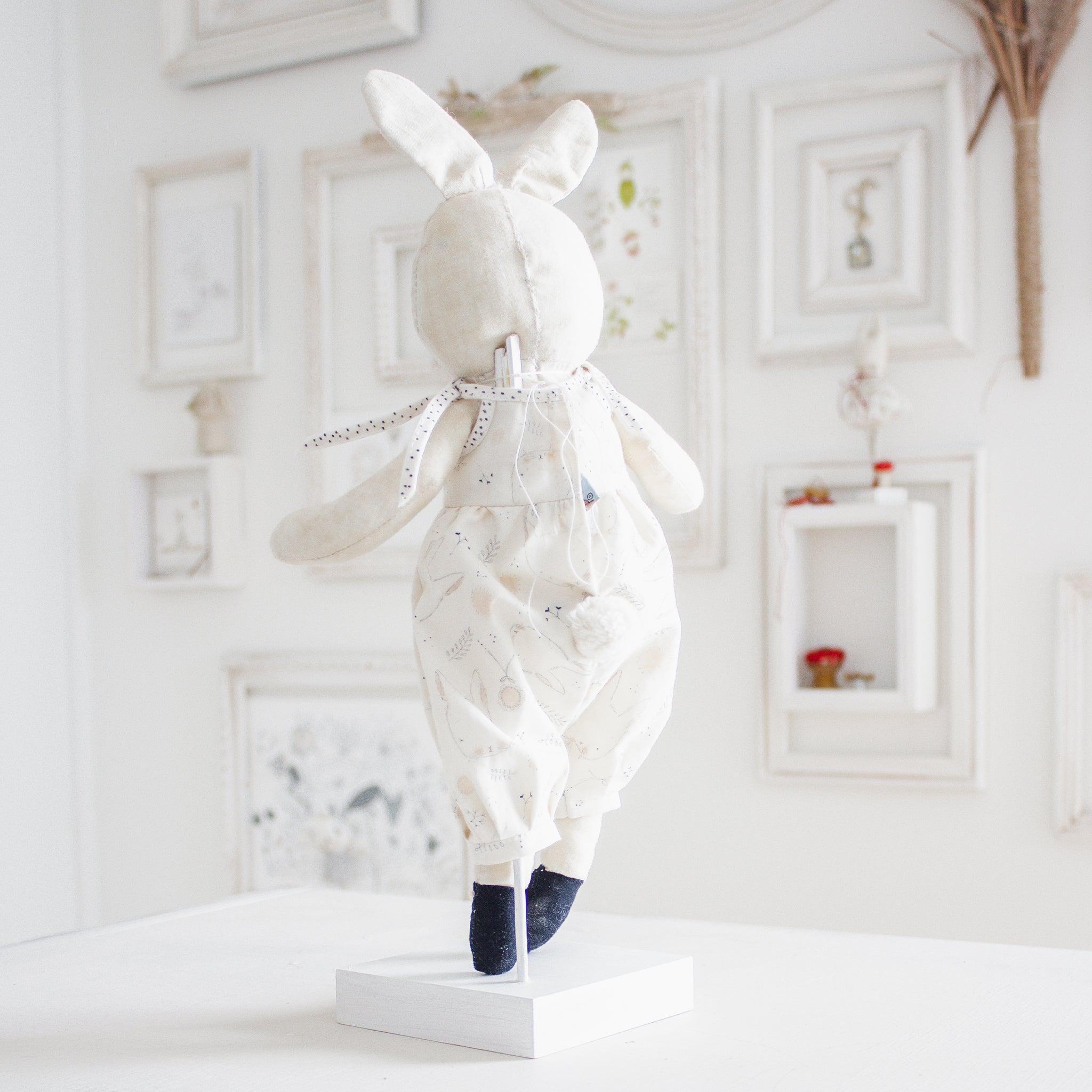RETIRED - Hutch Studio Original - Fay O'Kay - Hand-Crafted Cotton Bunny、mySite、g9winljtr