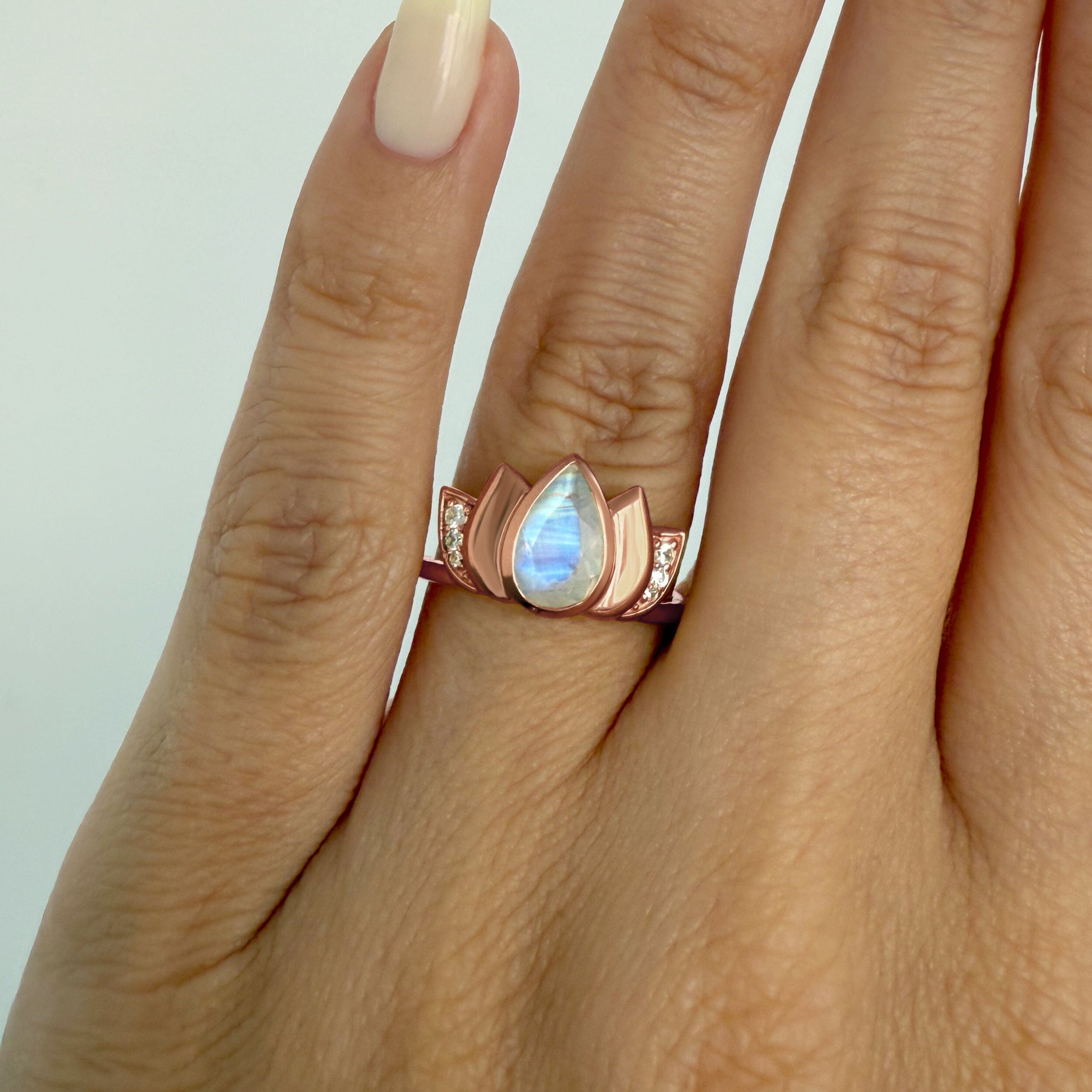 Moonstone Ring - Divine Lotus、mySite、hinf8tx79
